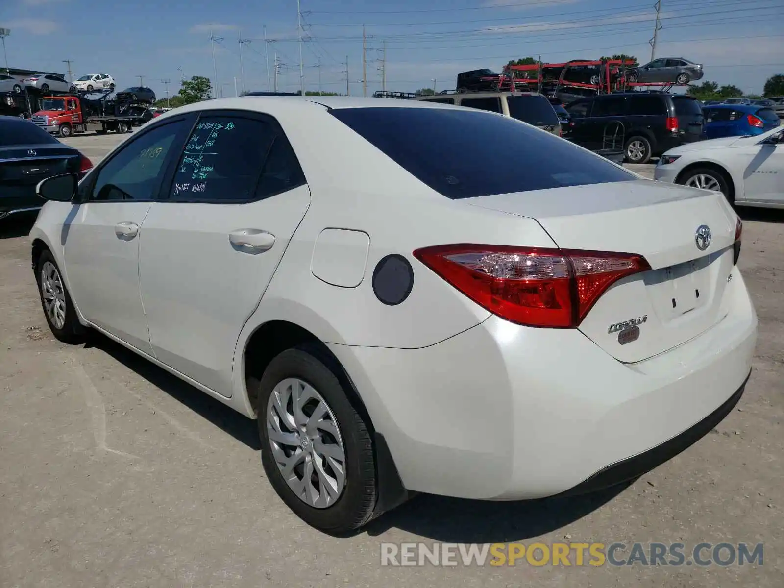 3 Photograph of a damaged car 5YFBURHE3KP858086 TOYOTA COROLLA 2019