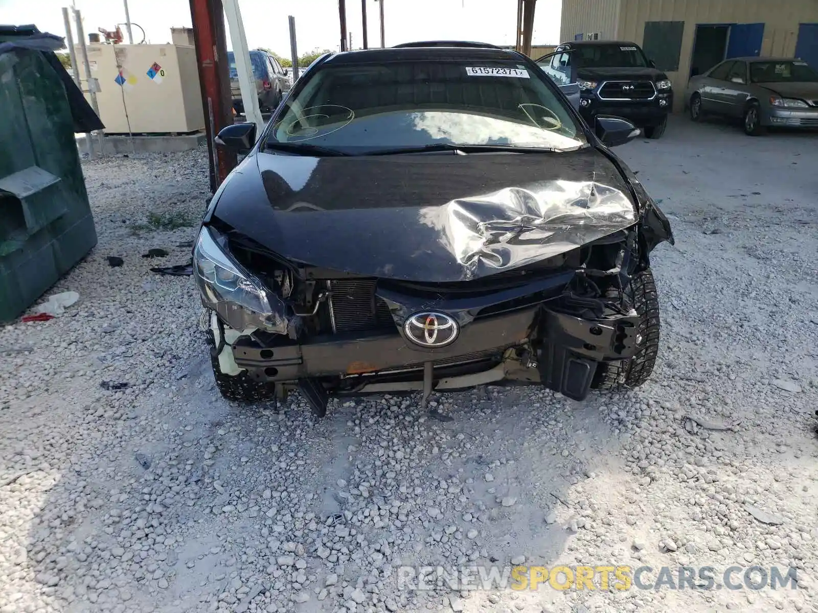 8 Photograph of a damaged car 5YFBURHE3KP860176 TOYOTA COROLLA 2019