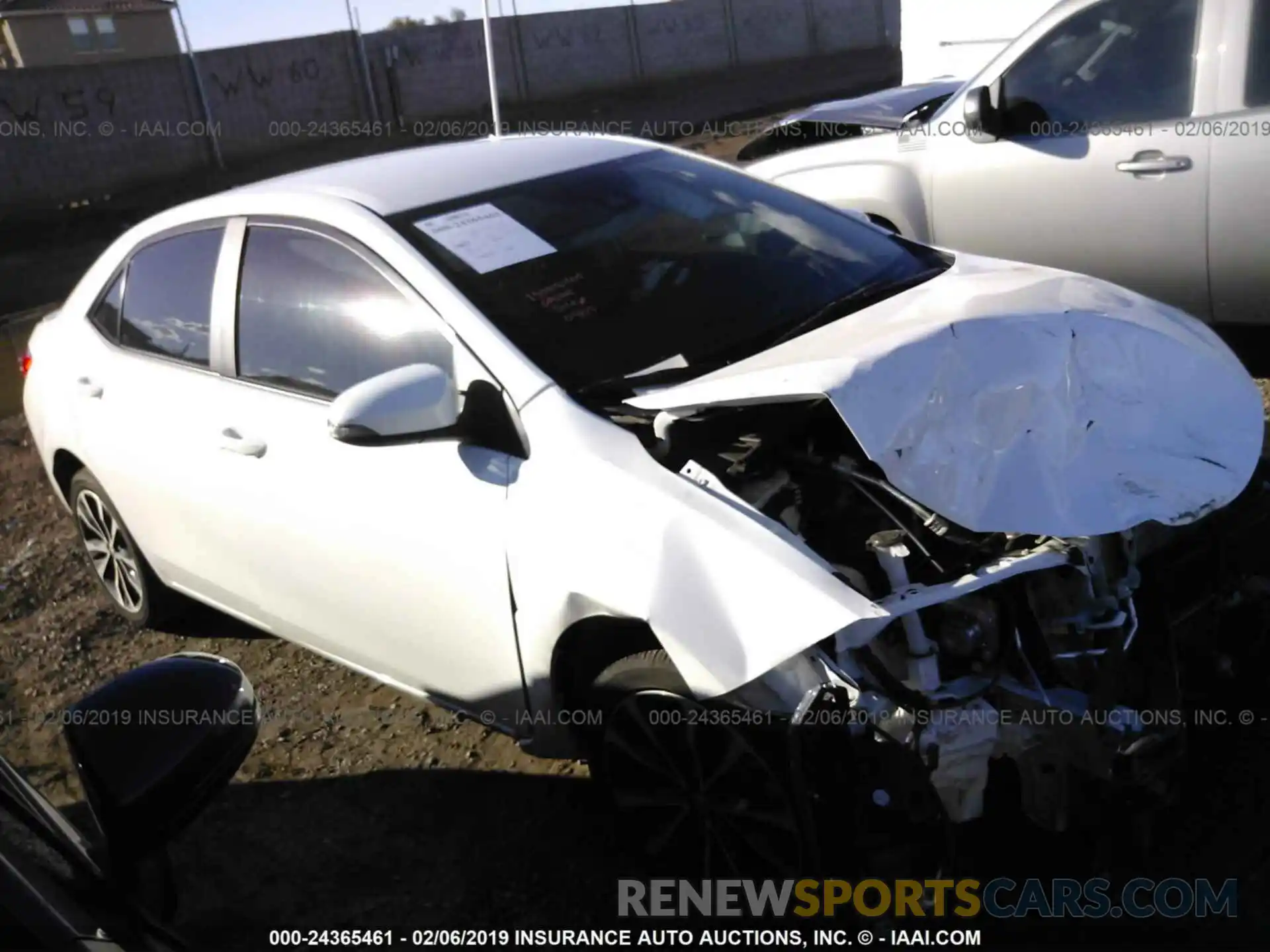 1 Photograph of a damaged car 5YFBURHE3KP860467 TOYOTA COROLLA 2019