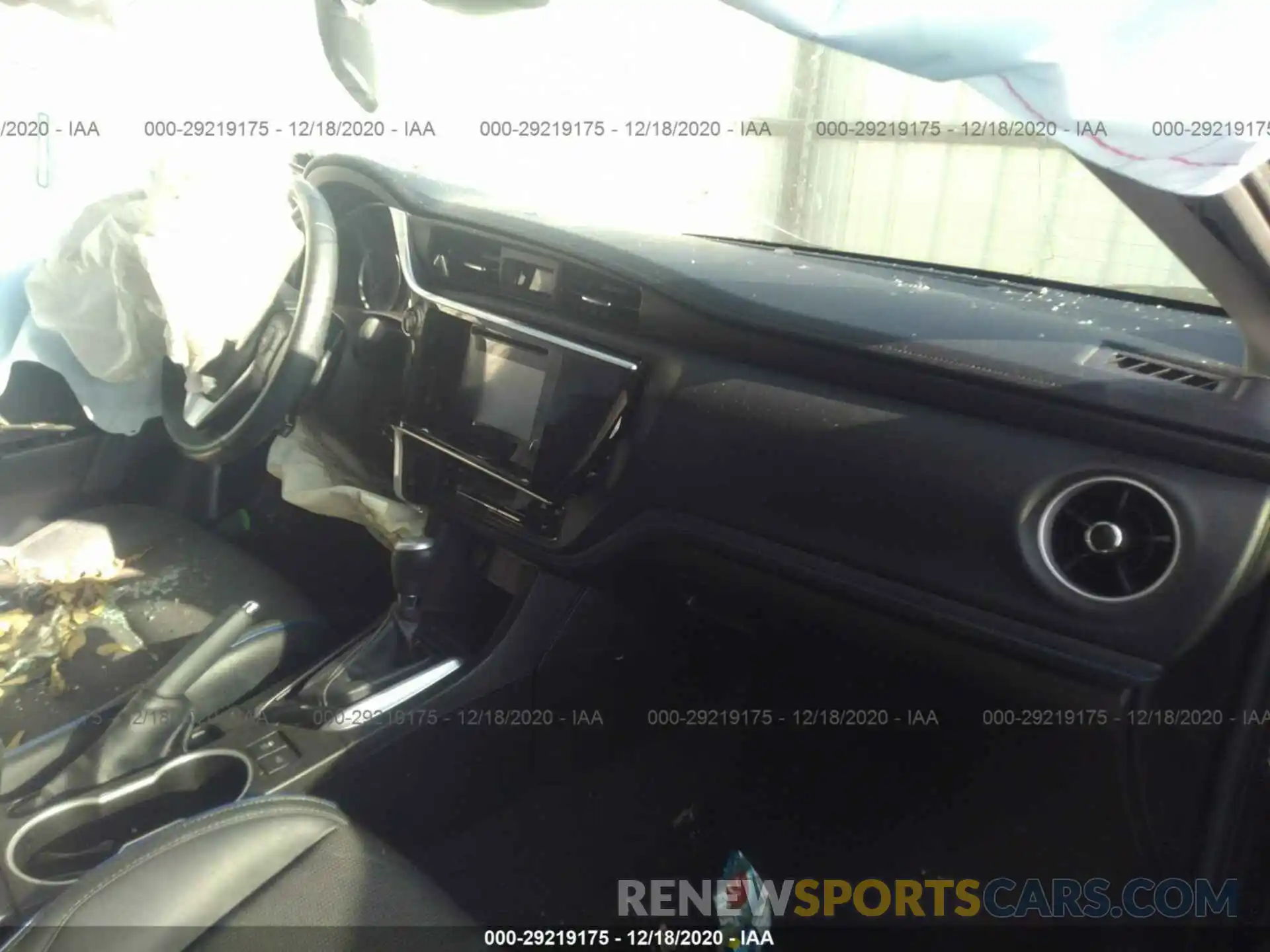 5 Photograph of a damaged car 5YFBURHE3KP860548 TOYOTA COROLLA 2019