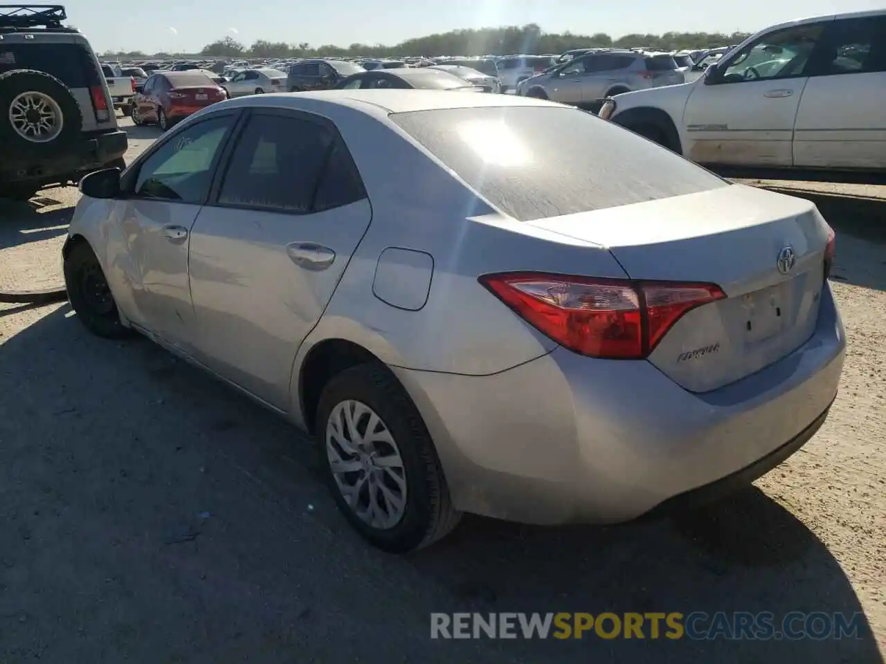 3 Photograph of a damaged car 5YFBURHE3KP860727 TOYOTA COROLLA 2019