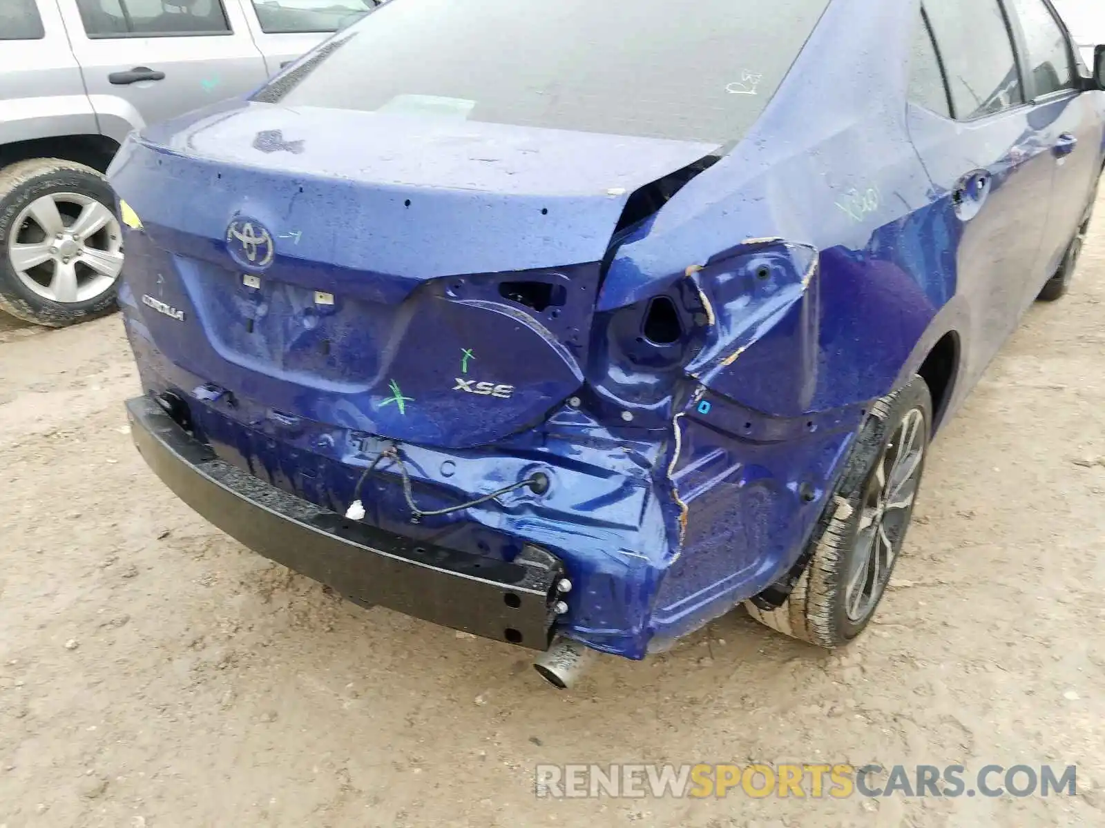 9 Photograph of a damaged car 5YFBURHE3KP860842 TOYOTA COROLLA 2019