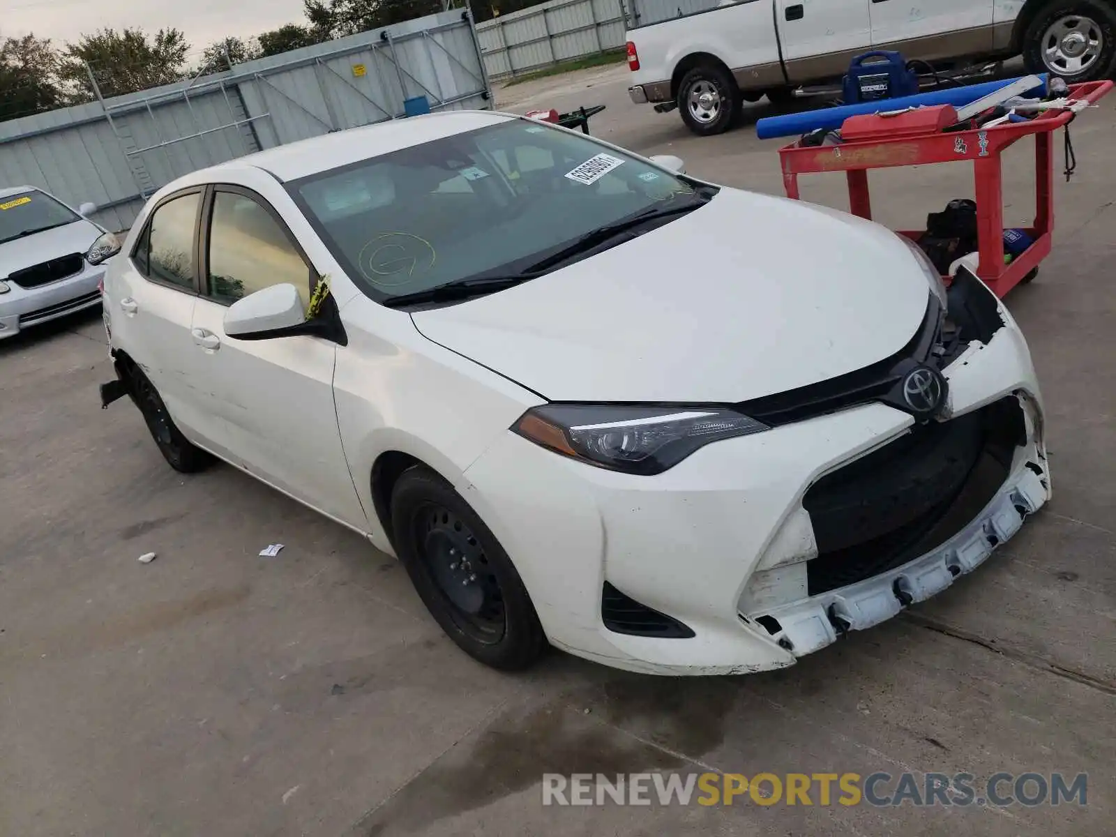 1 Photograph of a damaged car 5YFBURHE3KP861201 TOYOTA COROLLA 2019