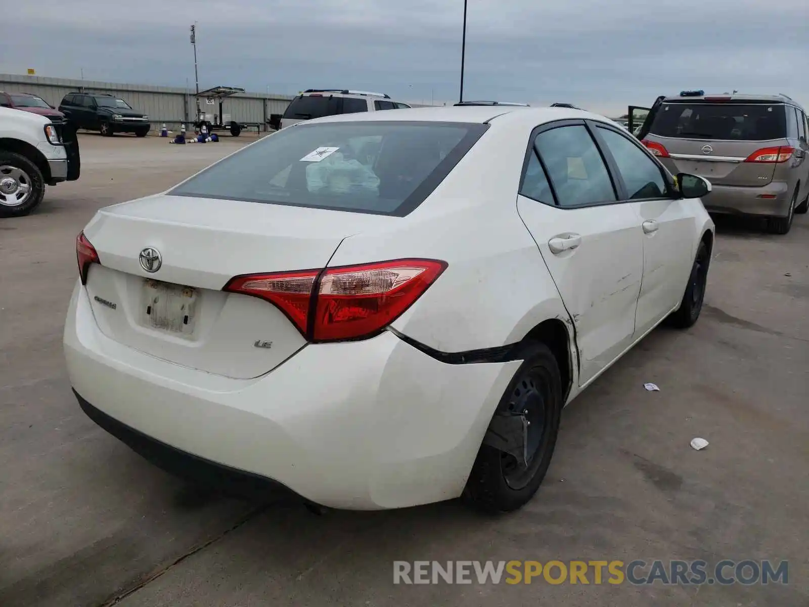 4 Photograph of a damaged car 5YFBURHE3KP861201 TOYOTA COROLLA 2019