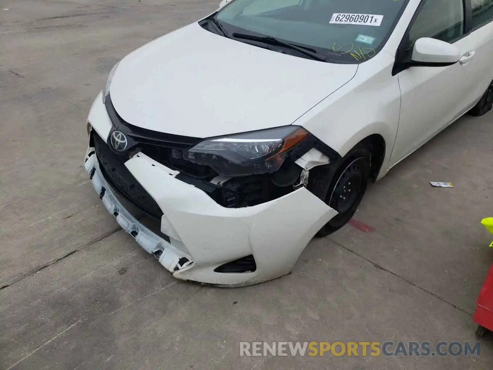 9 Photograph of a damaged car 5YFBURHE3KP861201 TOYOTA COROLLA 2019