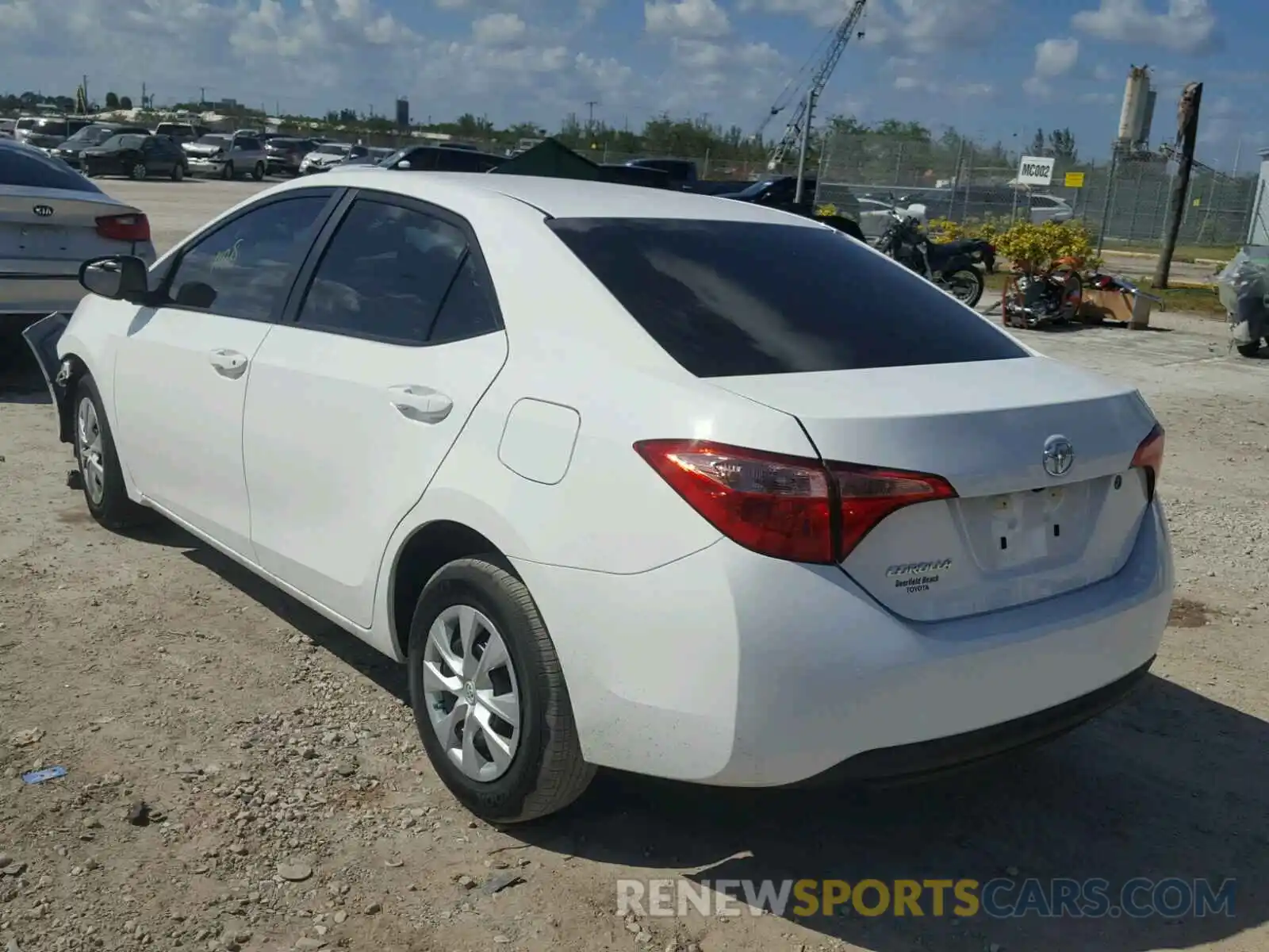 3 Photograph of a damaged car 5YFBURHE3KP861392 TOYOTA COROLLA 2019