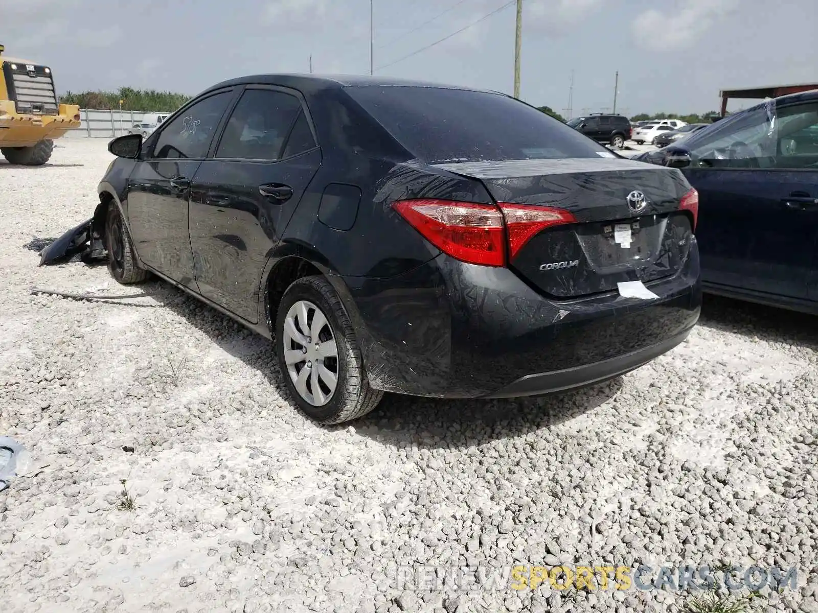 3 Photograph of a damaged car 5YFBURHE3KP862011 TOYOTA COROLLA 2019