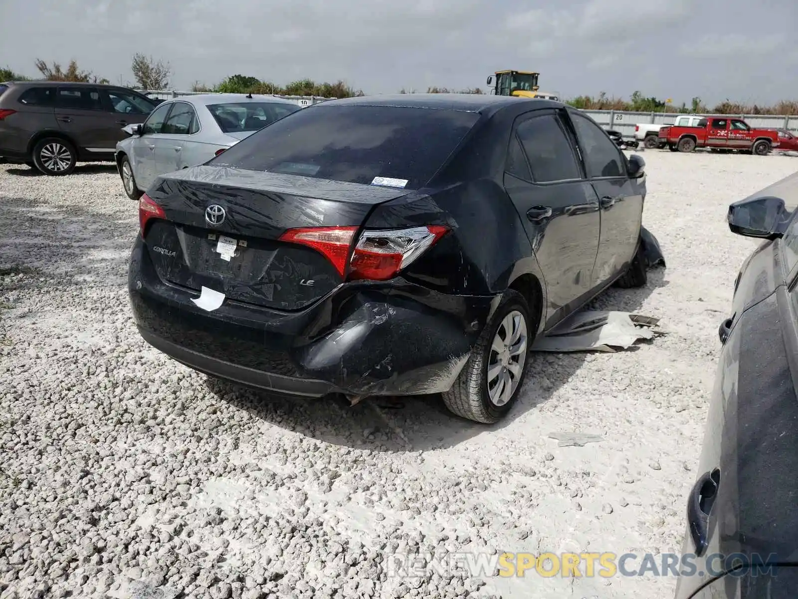 4 Photograph of a damaged car 5YFBURHE3KP862011 TOYOTA COROLLA 2019