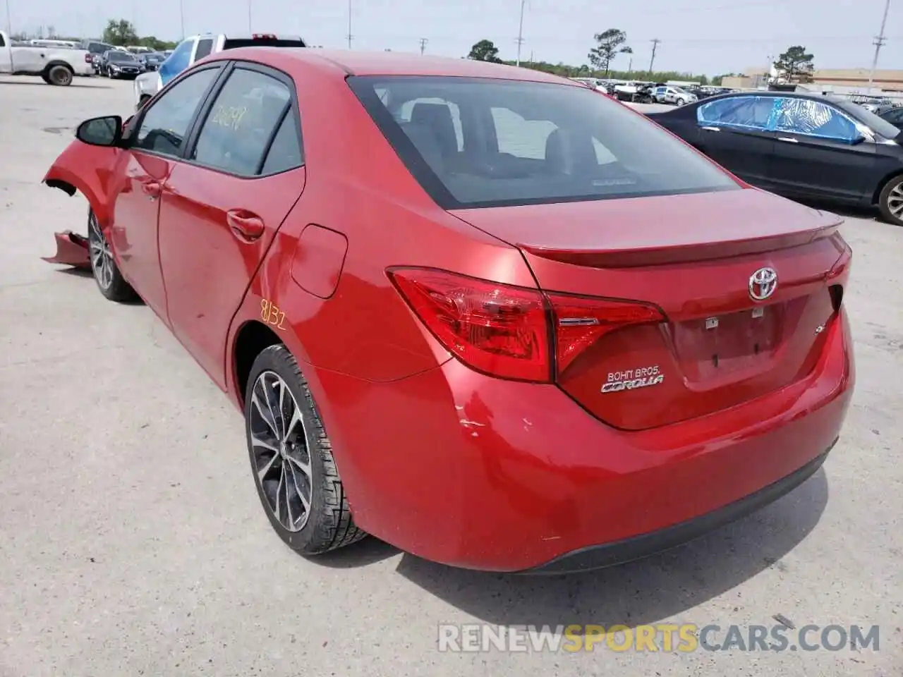 3 Photograph of a damaged car 5YFBURHE3KP862963 TOYOTA COROLLA 2019