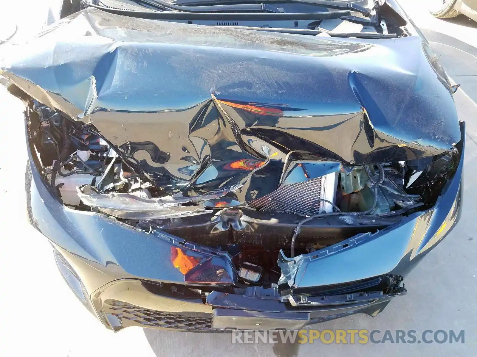 9 Photograph of a damaged car 5YFBURHE3KP863143 TOYOTA COROLLA 2019