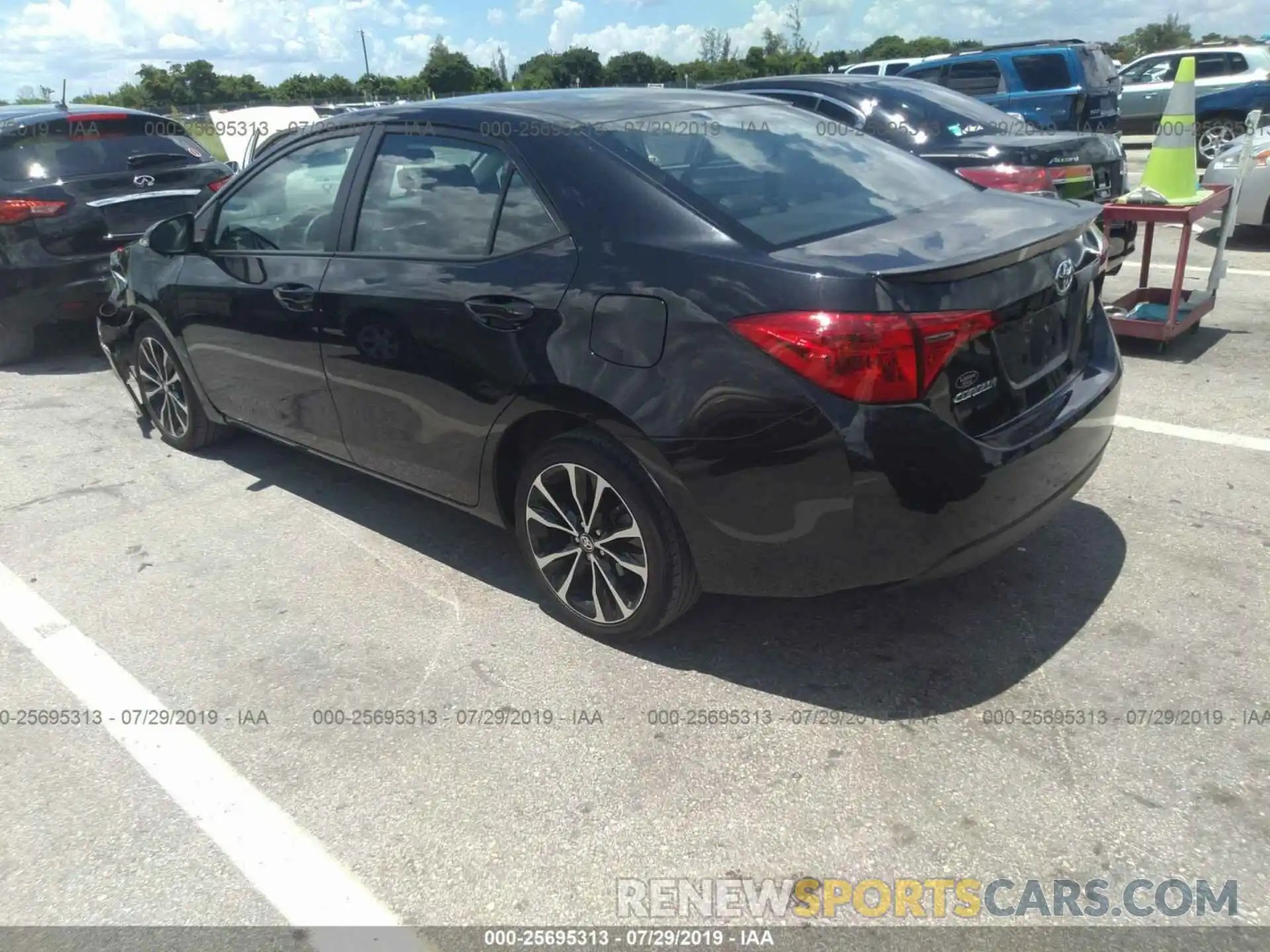 3 Photograph of a damaged car 5YFBURHE3KP863319 TOYOTA COROLLA 2019