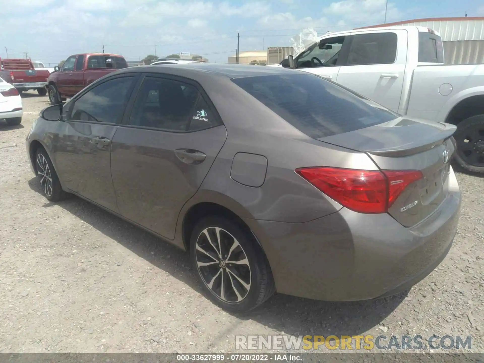 3 Photograph of a damaged car 5YFBURHE3KP863966 TOYOTA COROLLA 2019