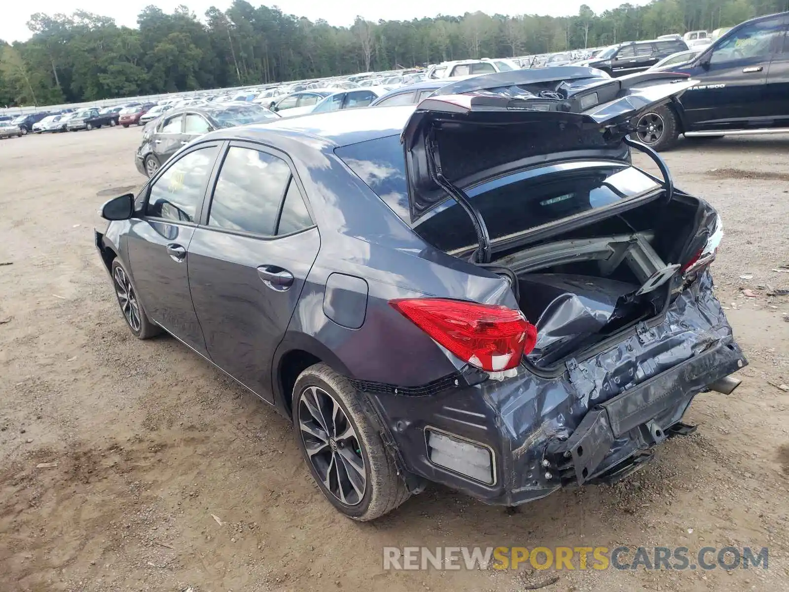 3 Photograph of a damaged car 5YFBURHE3KP864082 TOYOTA COROLLA 2019