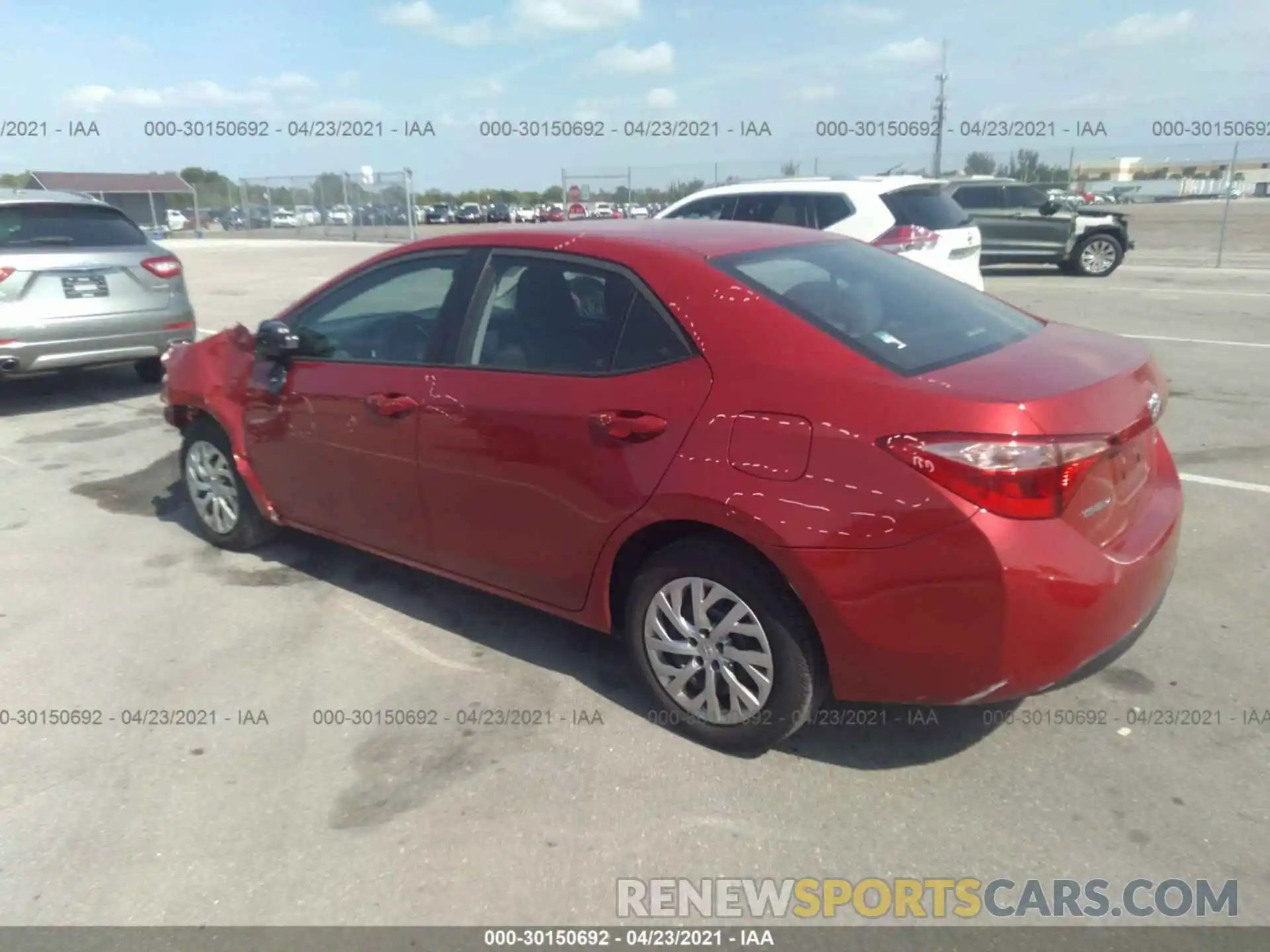 3 Photograph of a damaged car 5YFBURHE3KP864325 TOYOTA COROLLA 2019