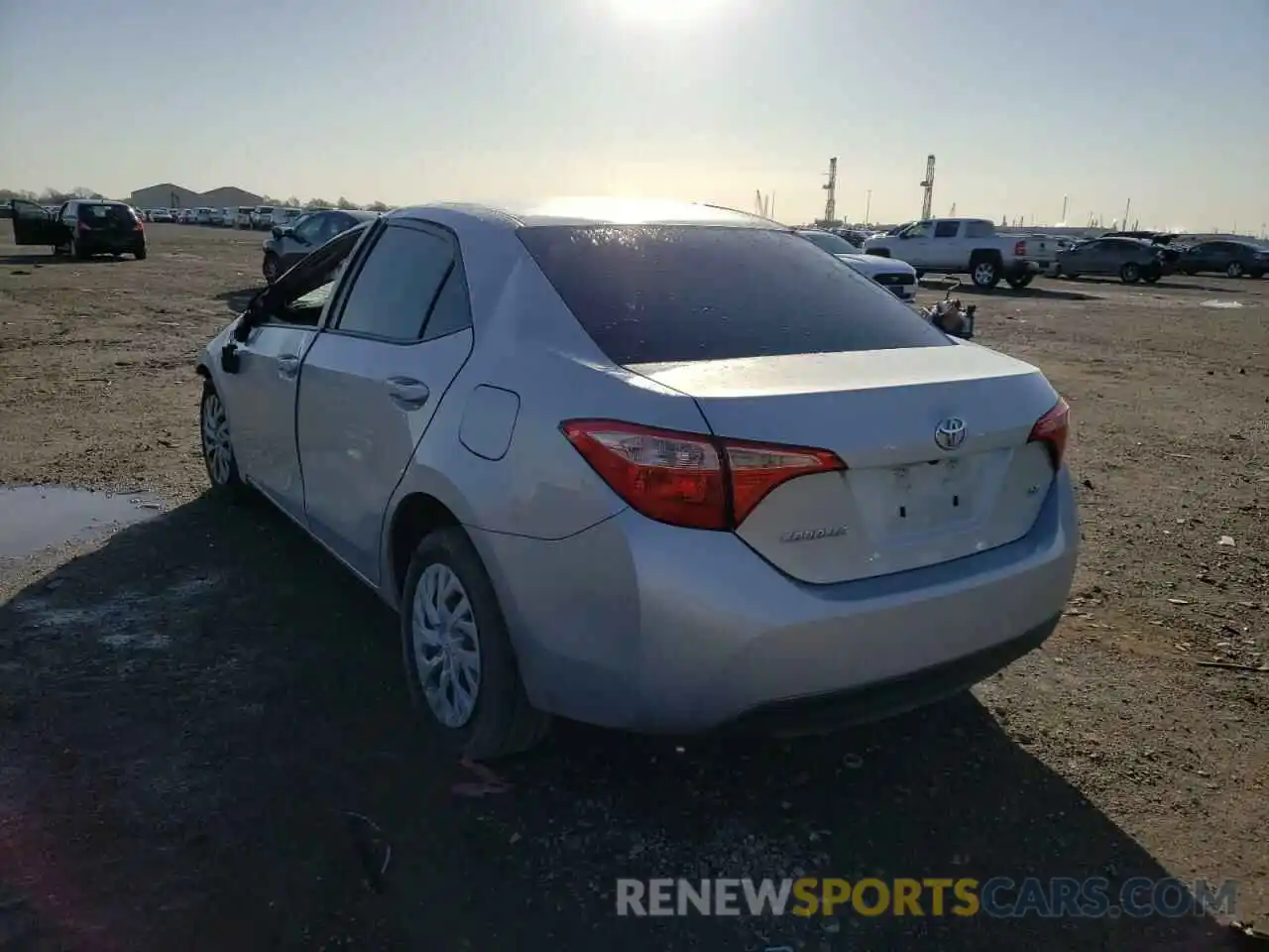 3 Photograph of a damaged car 5YFBURHE3KP864650 TOYOTA COROLLA 2019