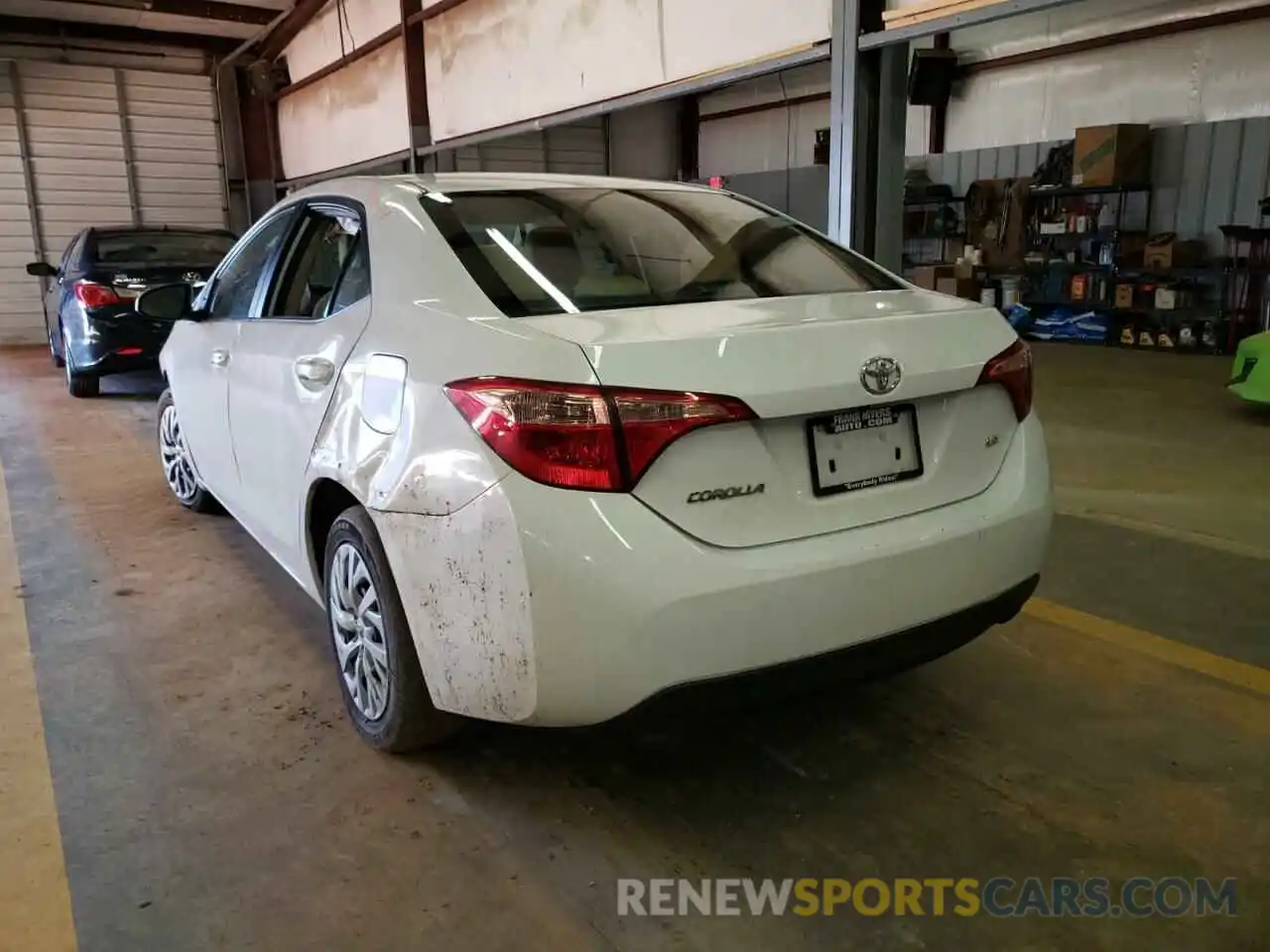 3 Photograph of a damaged car 5YFBURHE3KP865393 TOYOTA COROLLA 2019