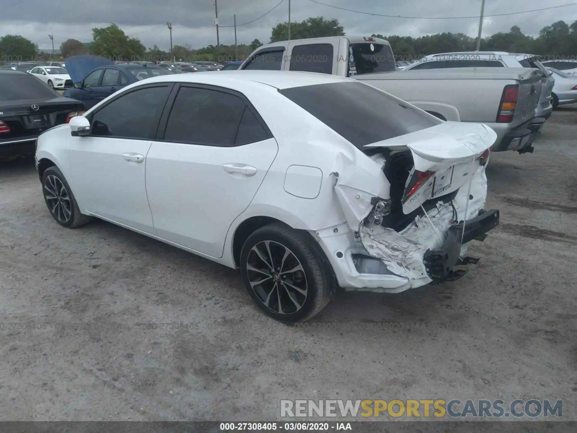 3 Photograph of a damaged car 5YFBURHE3KP865992 TOYOTA COROLLA 2019