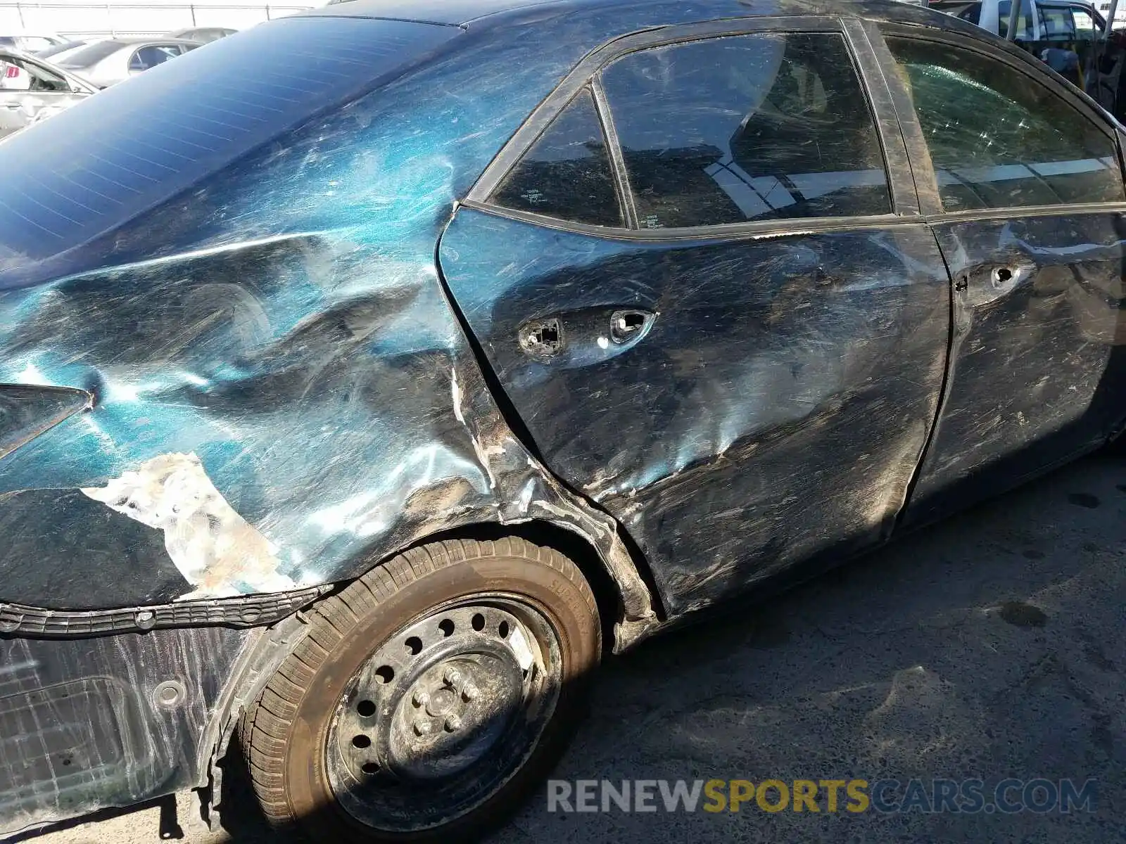 9 Photograph of a damaged car 5YFBURHE3KP866656 TOYOTA COROLLA 2019