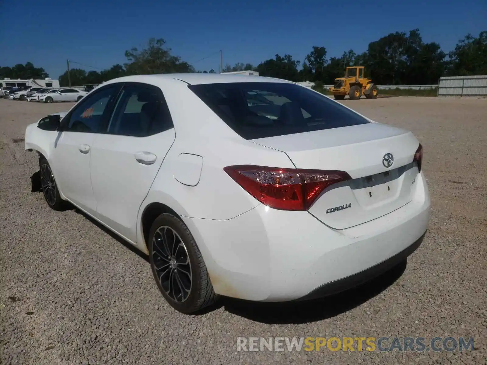 3 Photograph of a damaged car 5YFBURHE3KP868939 TOYOTA COROLLA 2019