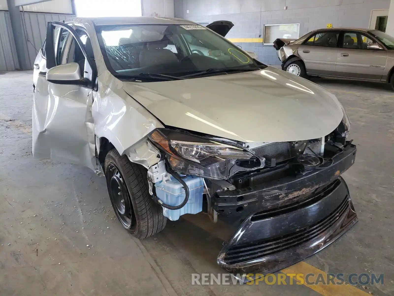 1 Photograph of a damaged car 5YFBURHE3KP870495 TOYOTA COROLLA 2019
