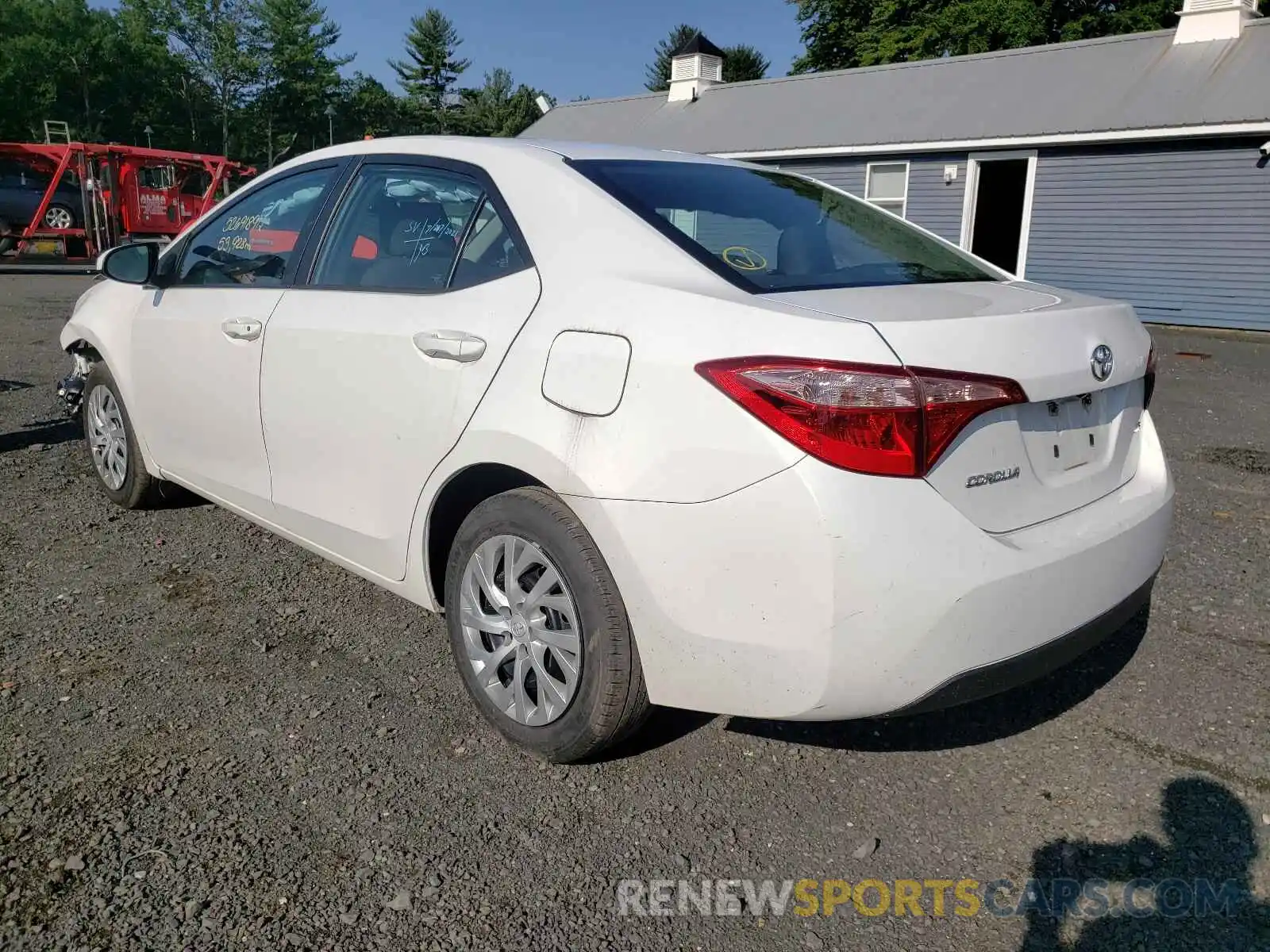 3 Photograph of a damaged car 5YFBURHE3KP870500 TOYOTA COROLLA 2019