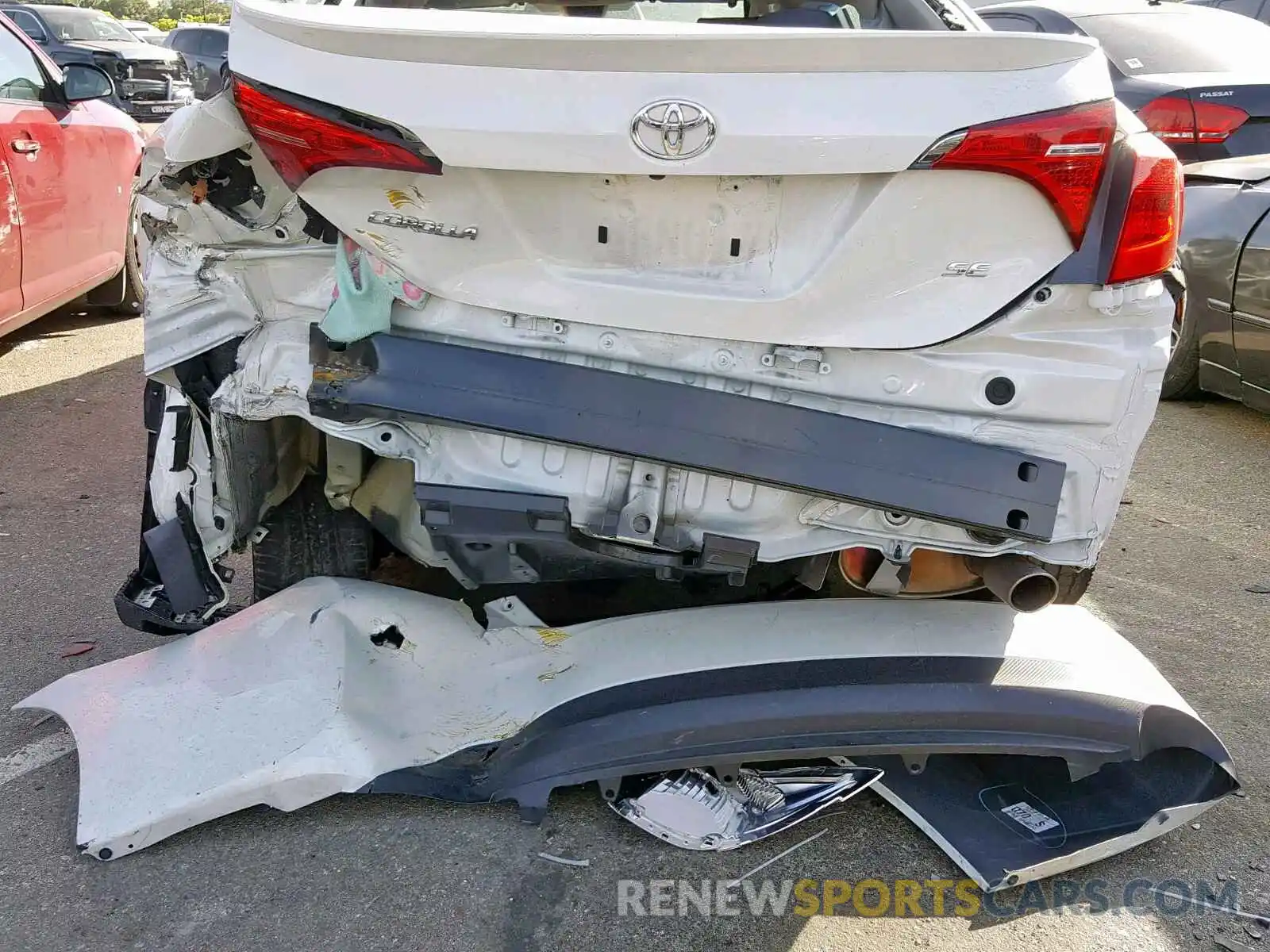 9 Photograph of a damaged car 5YFBURHE3KP871758 TOYOTA COROLLA 2019