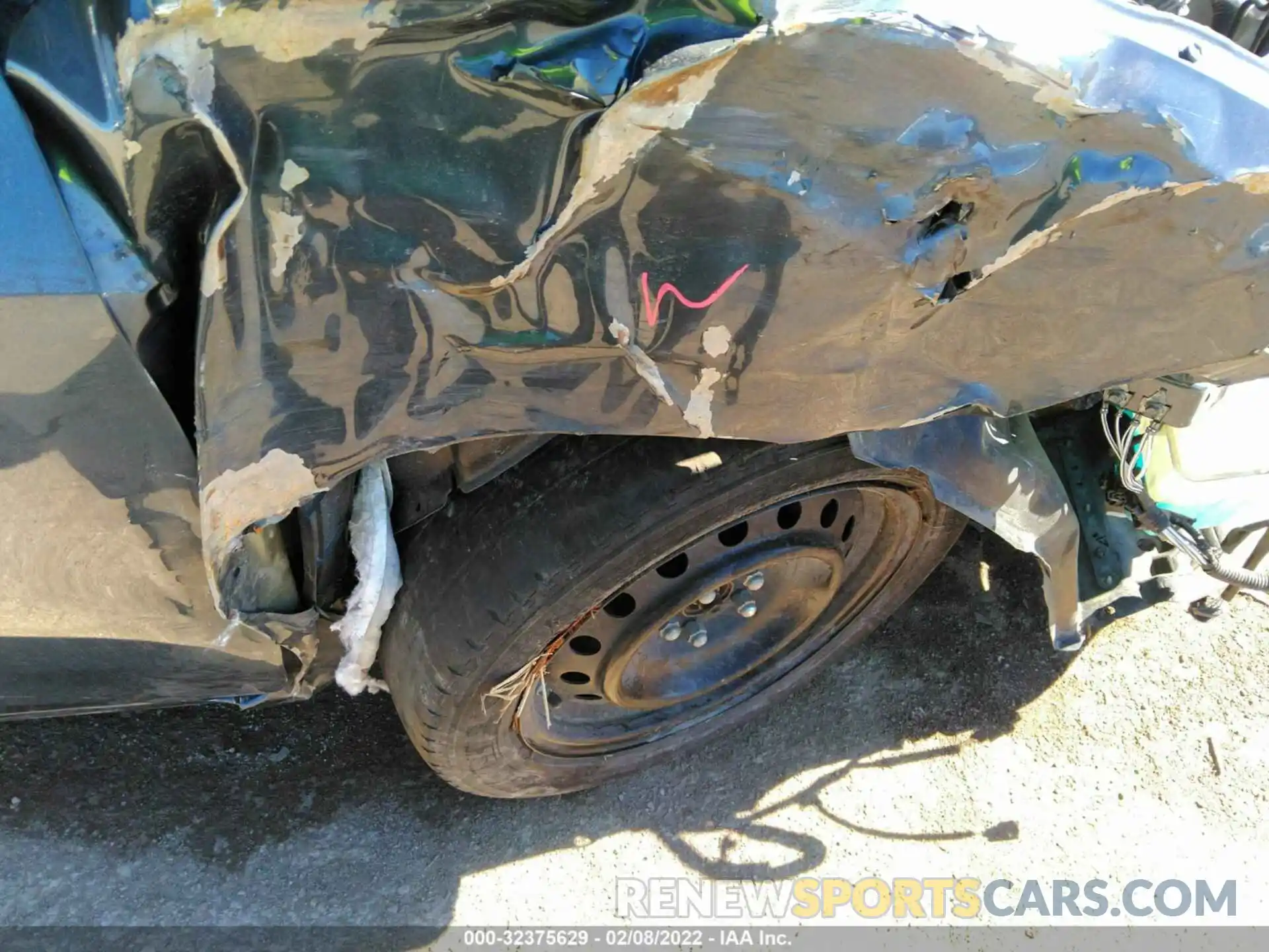 15 Photograph of a damaged car 5YFBURHE3KP872277 TOYOTA COROLLA 2019