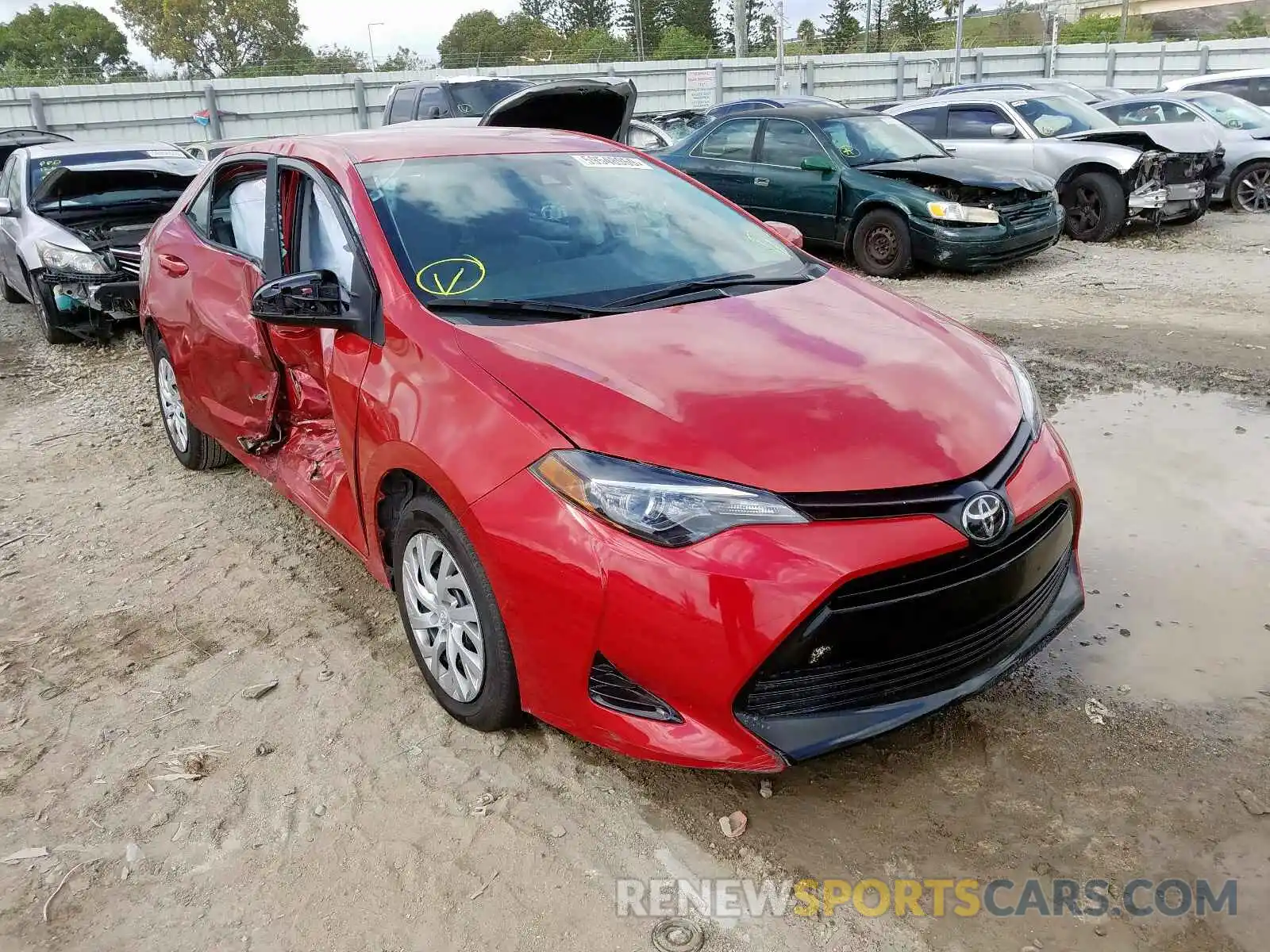 1 Photograph of a damaged car 5YFBURHE3KP873977 TOYOTA COROLLA 2019