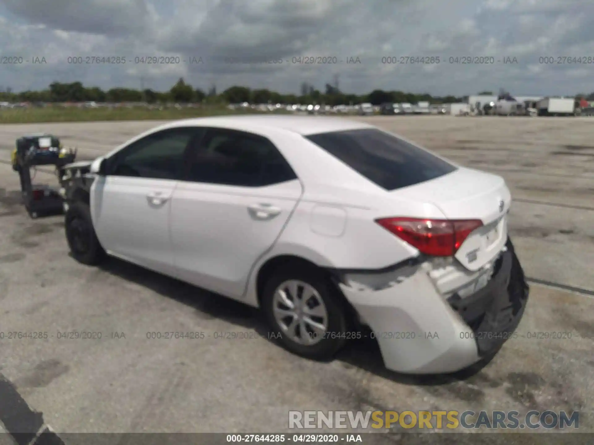 3 Photograph of a damaged car 5YFBURHE3KP875812 TOYOTA COROLLA 2019