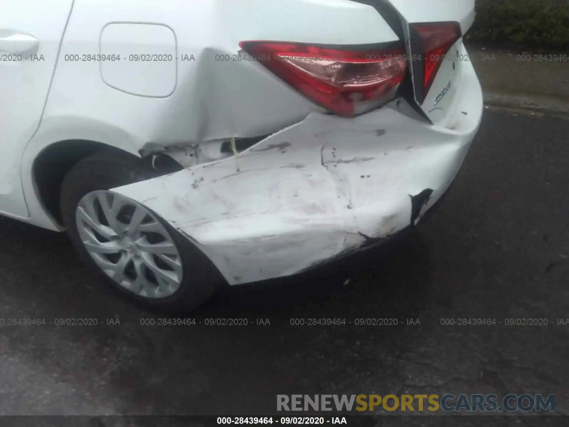 6 Photograph of a damaged car 5YFBURHE3KP877706 TOYOTA COROLLA 2019