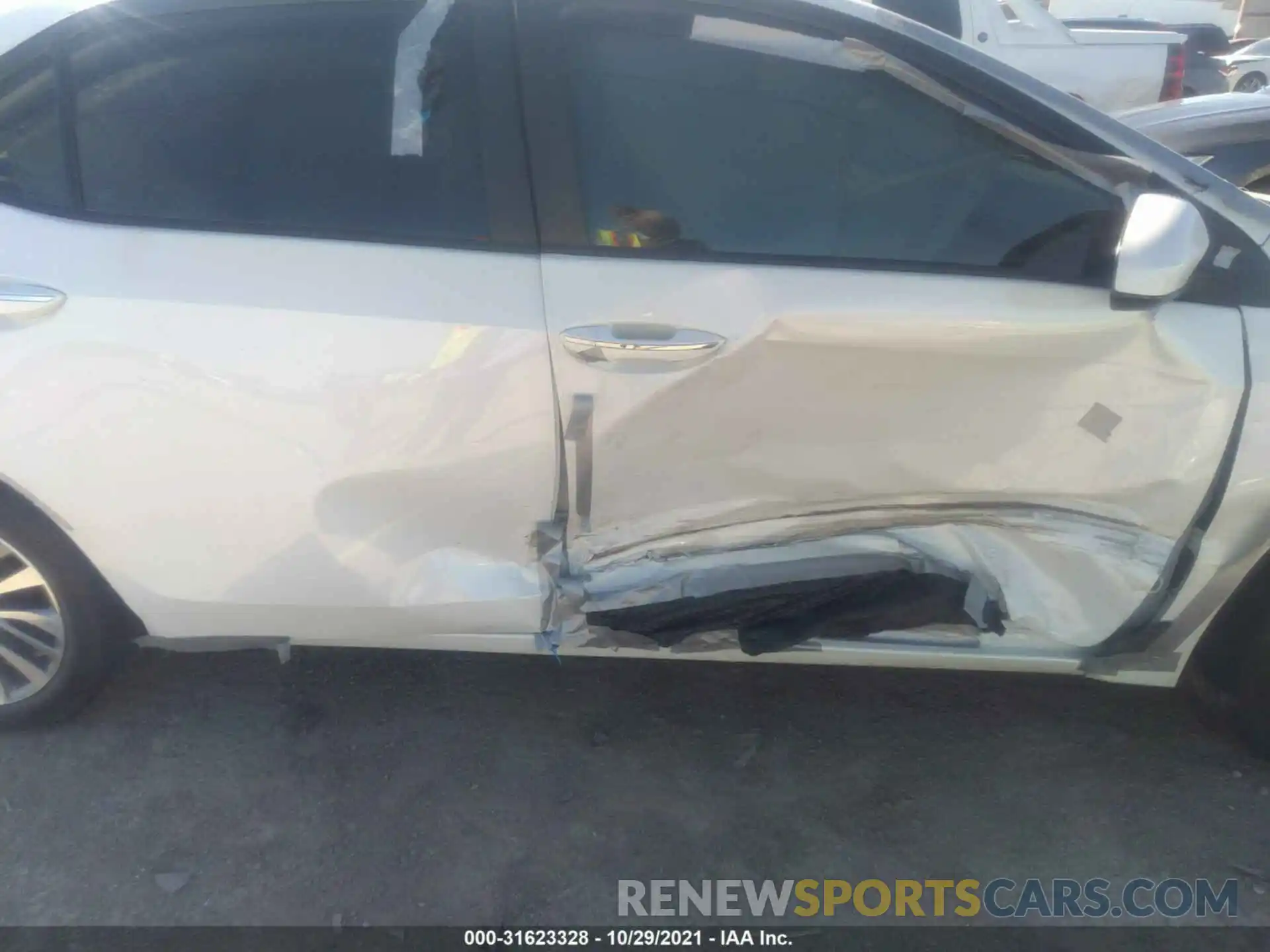 6 Photograph of a damaged car 5YFBURHE3KP878550 TOYOTA COROLLA 2019