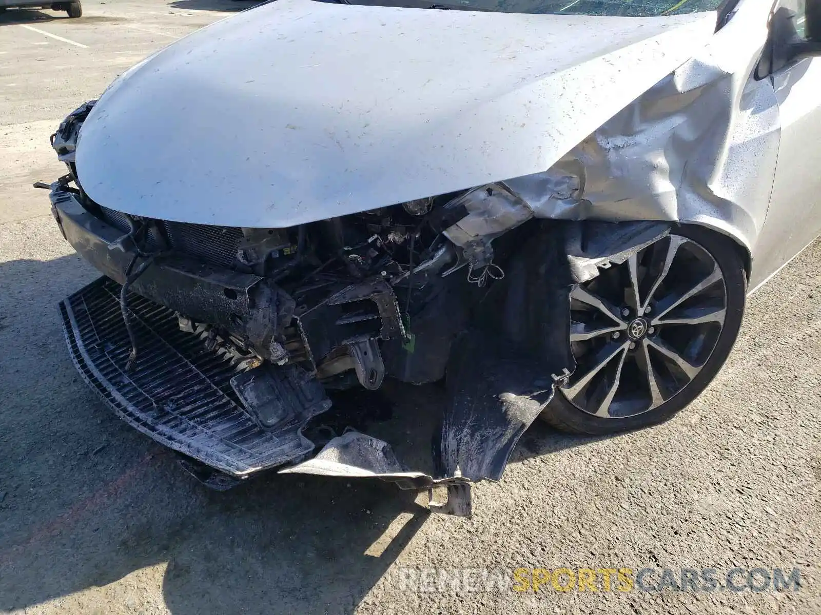 9 Фотография поврежденного автомобиля 5YFBURHE3KP878578 TOYOTA COROLLA 2019
