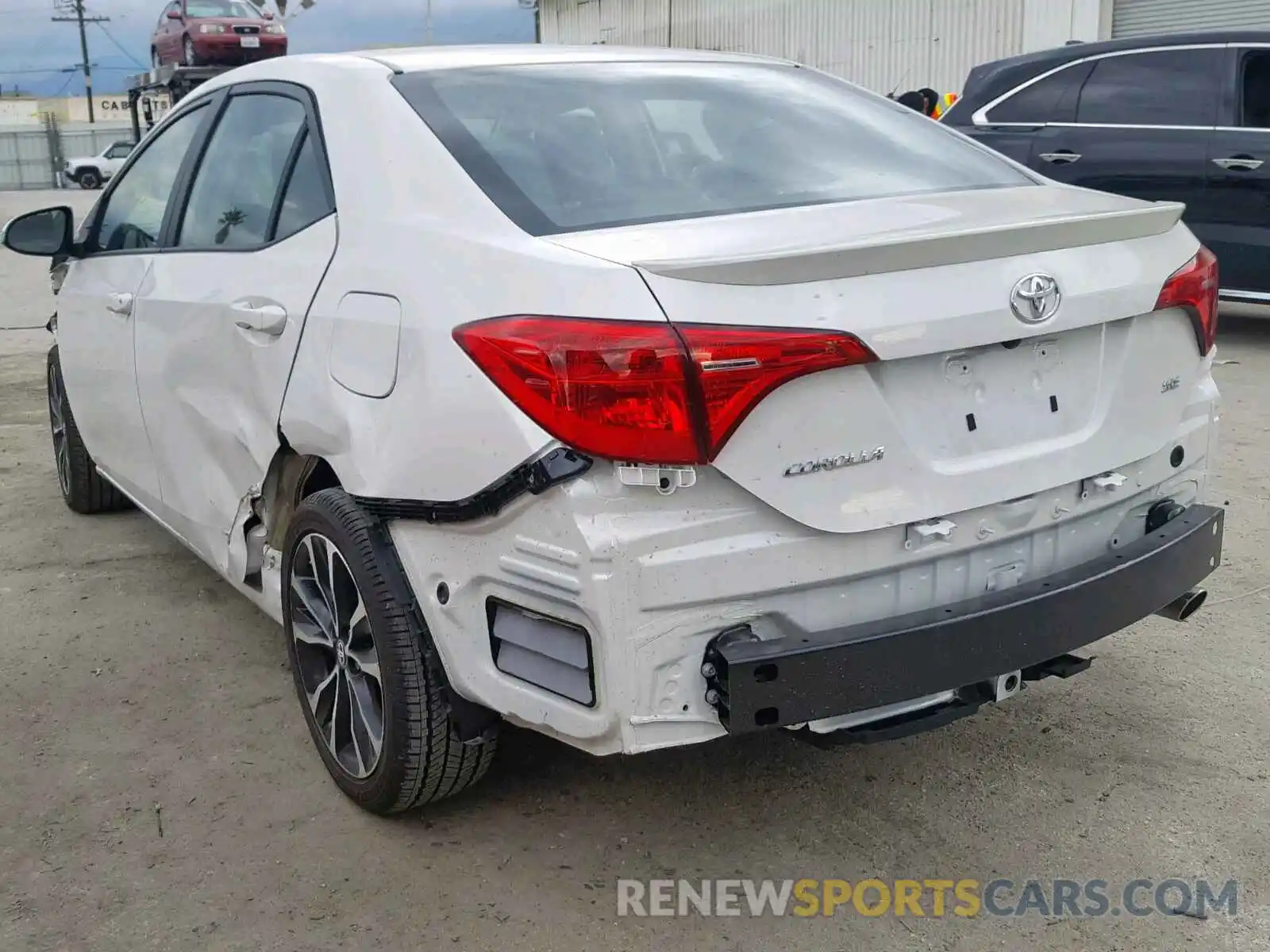 3 Photograph of a damaged car 5YFBURHE3KP879701 TOYOTA COROLLA 2019