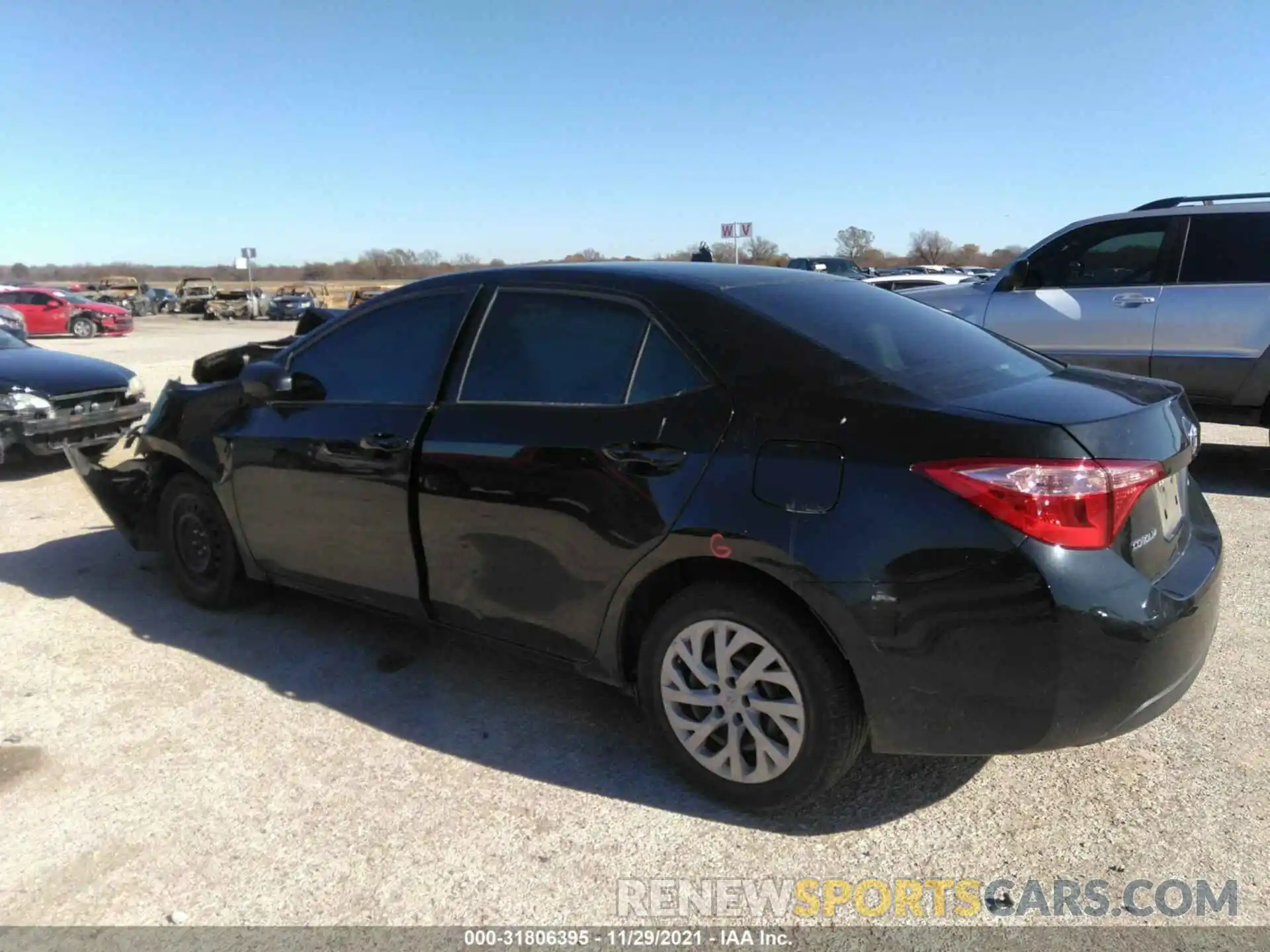 3 Photograph of a damaged car 5YFBURHE3KP880203 TOYOTA COROLLA 2019