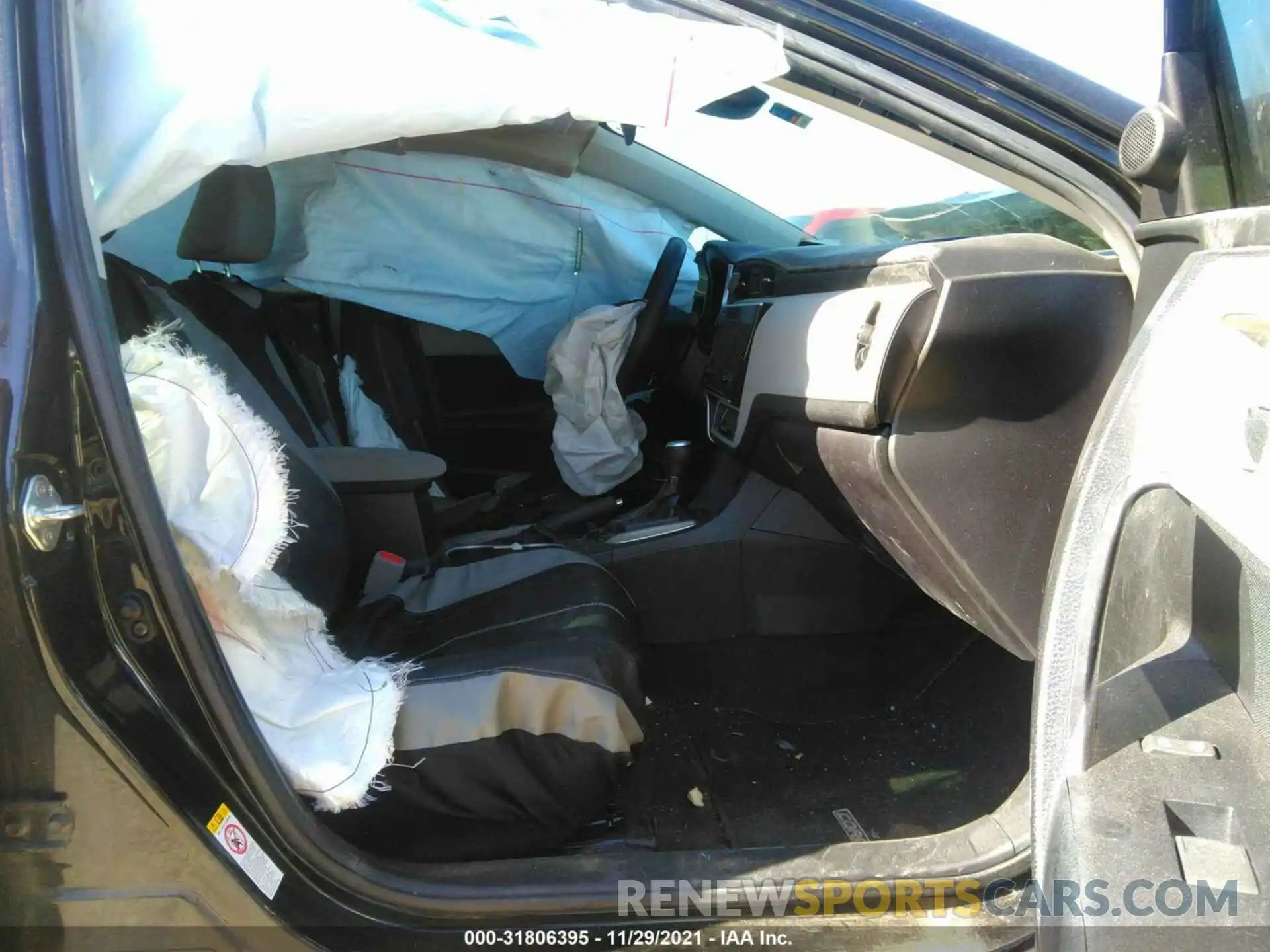 5 Photograph of a damaged car 5YFBURHE3KP880203 TOYOTA COROLLA 2019