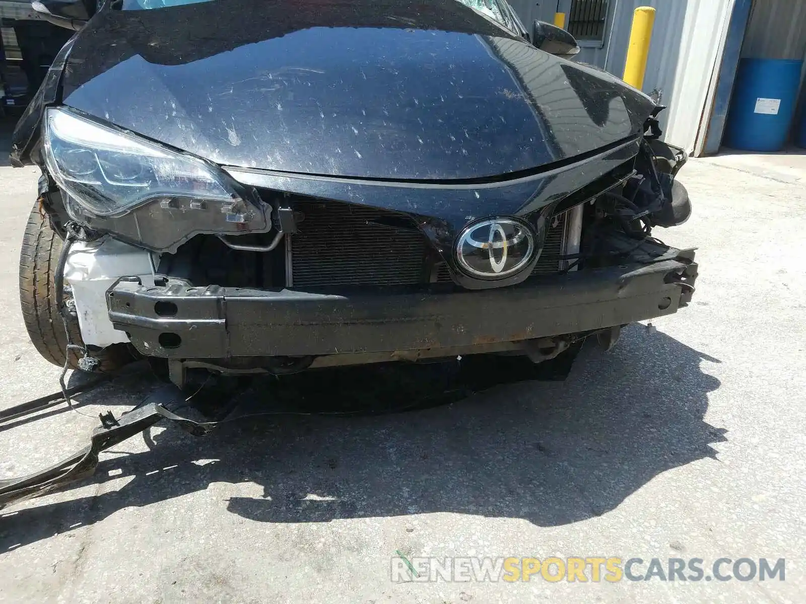 7 Photograph of a damaged car 5YFBURHE3KP880833 TOYOTA COROLLA 2019