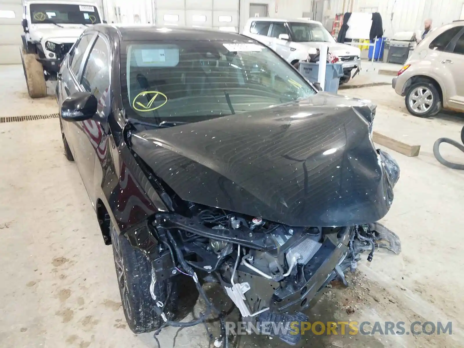 1 Photograph of a damaged car 5YFBURHE3KP882405 TOYOTA COROLLA 2019