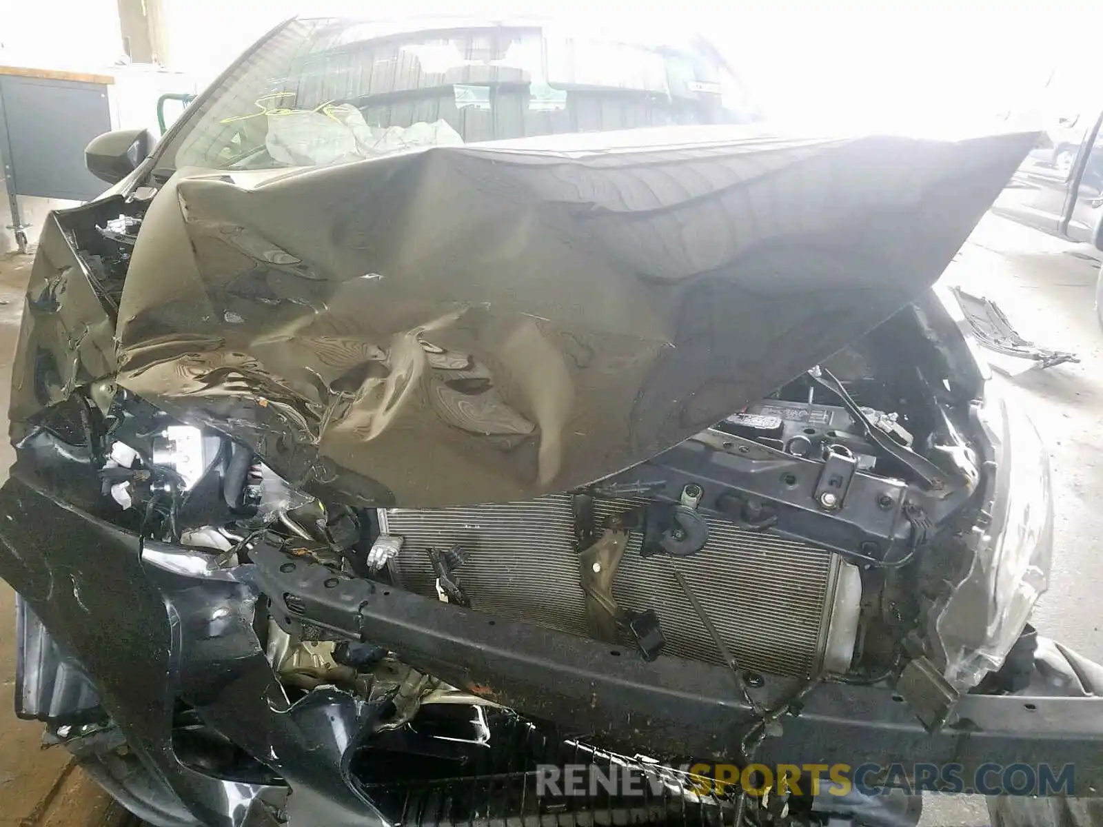 7 Фотография поврежденного автомобиля 5YFBURHE3KP882985 TOYOTA COROLLA 2019