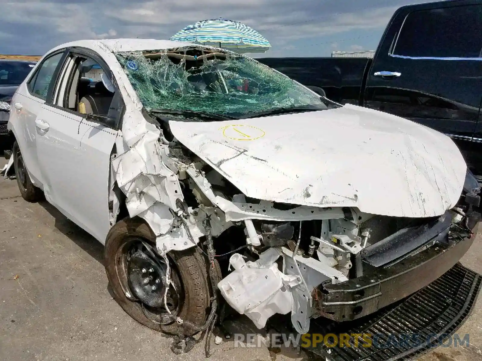 1 Photograph of a damaged car 5YFBURHE3KP883635 TOYOTA COROLLA 2019