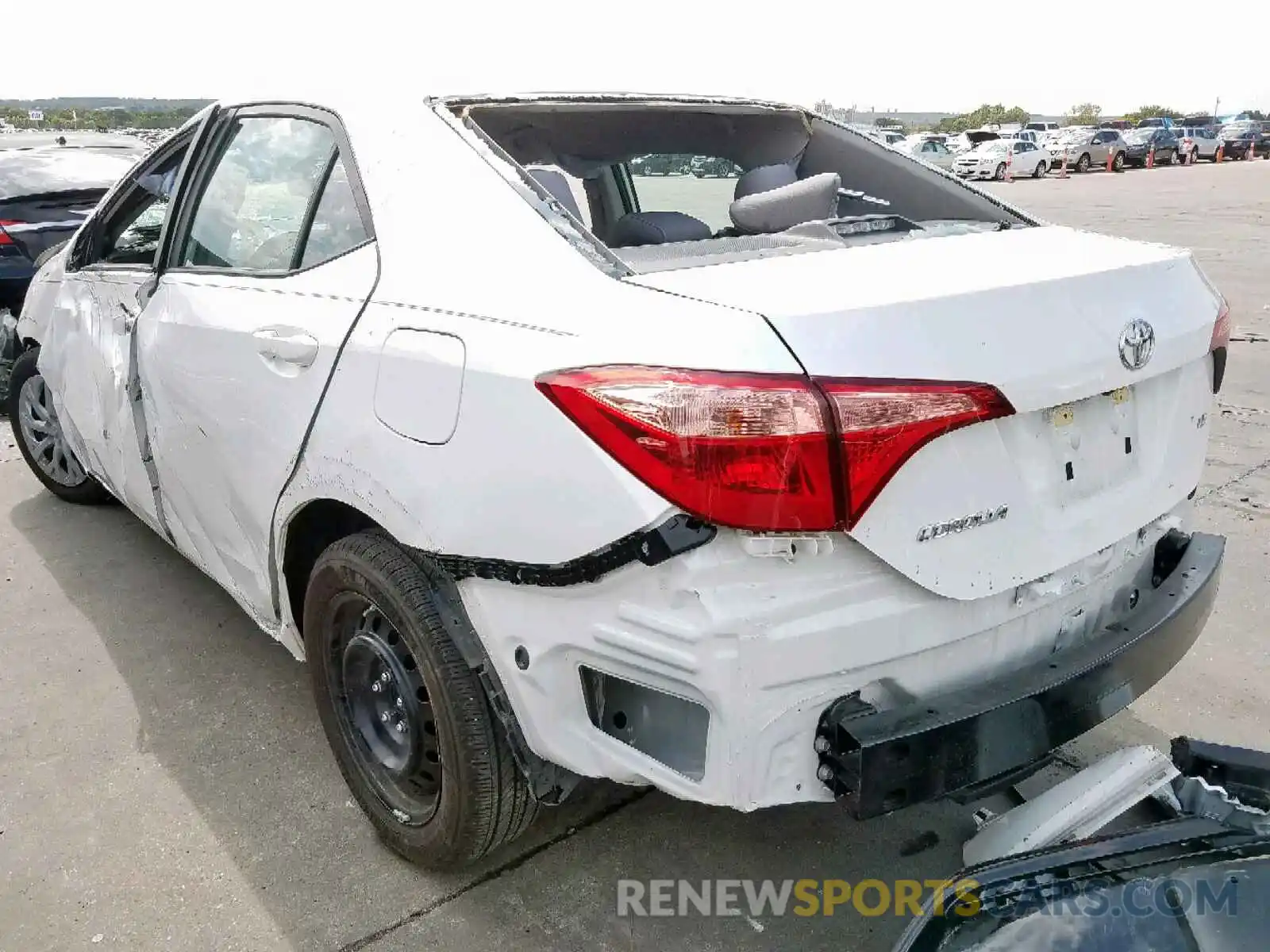 3 Photograph of a damaged car 5YFBURHE3KP883635 TOYOTA COROLLA 2019