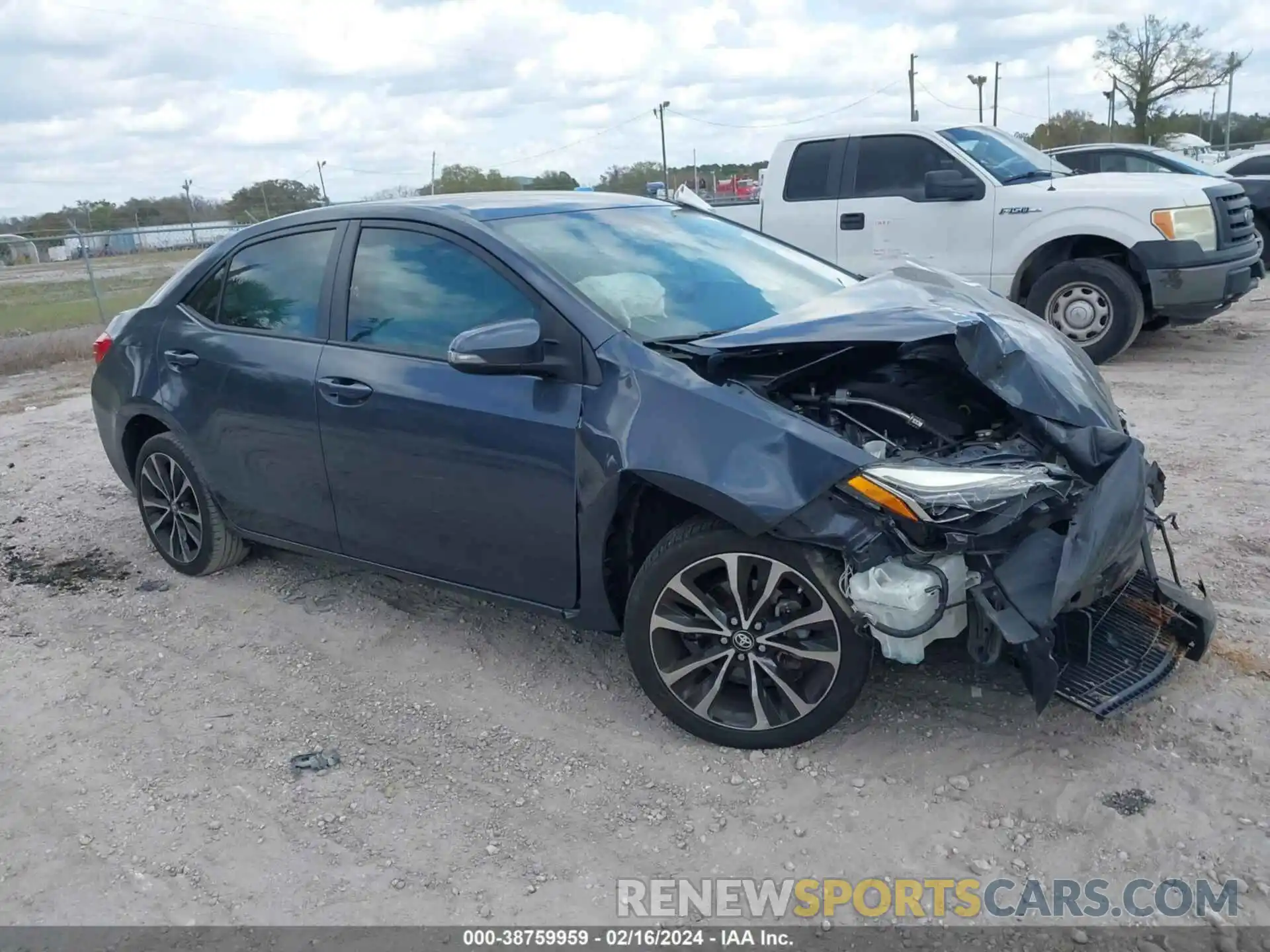 1 Photograph of a damaged car 5YFBURHE3KP884123 TOYOTA COROLLA 2019