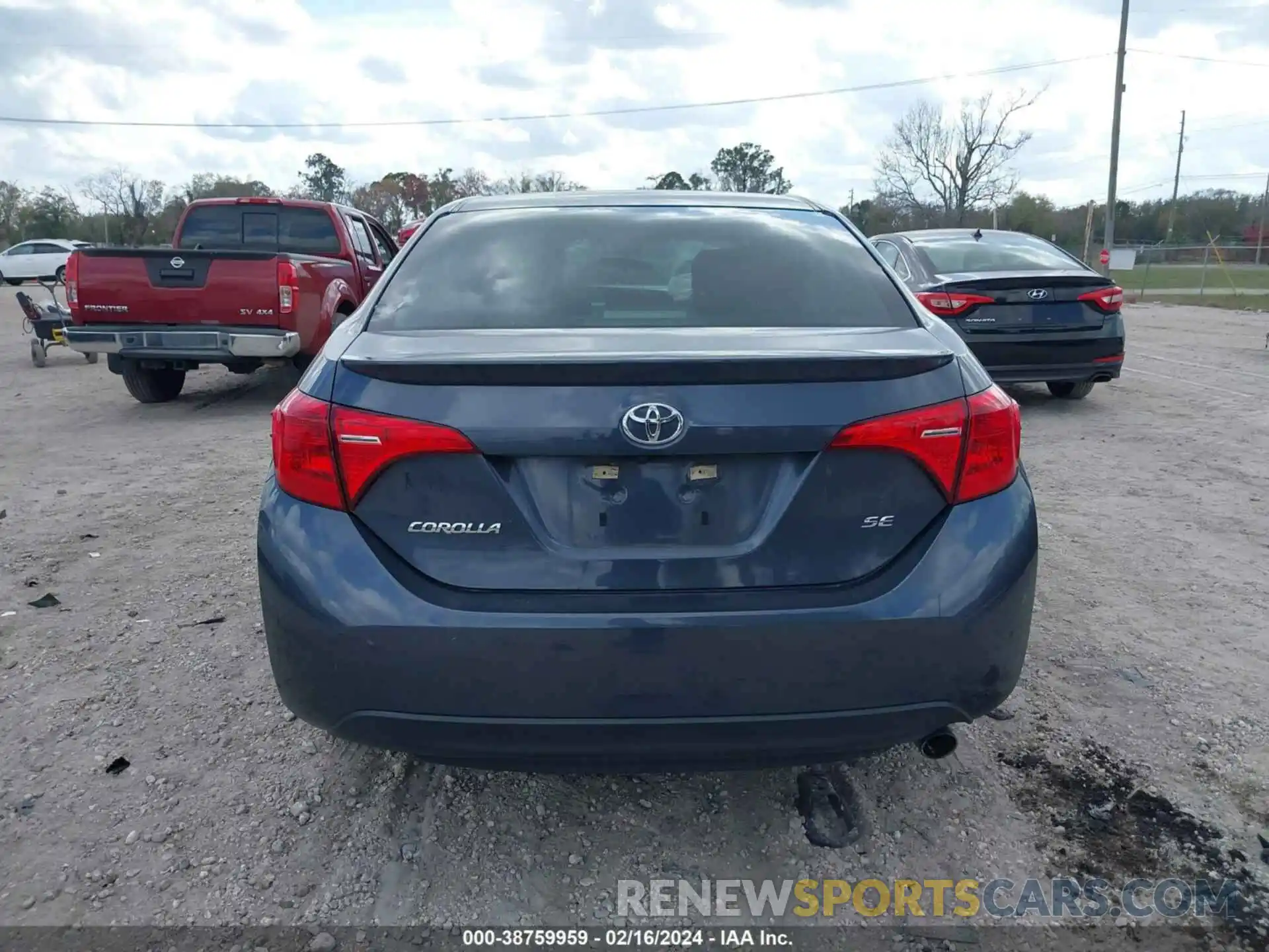 16 Photograph of a damaged car 5YFBURHE3KP884123 TOYOTA COROLLA 2019