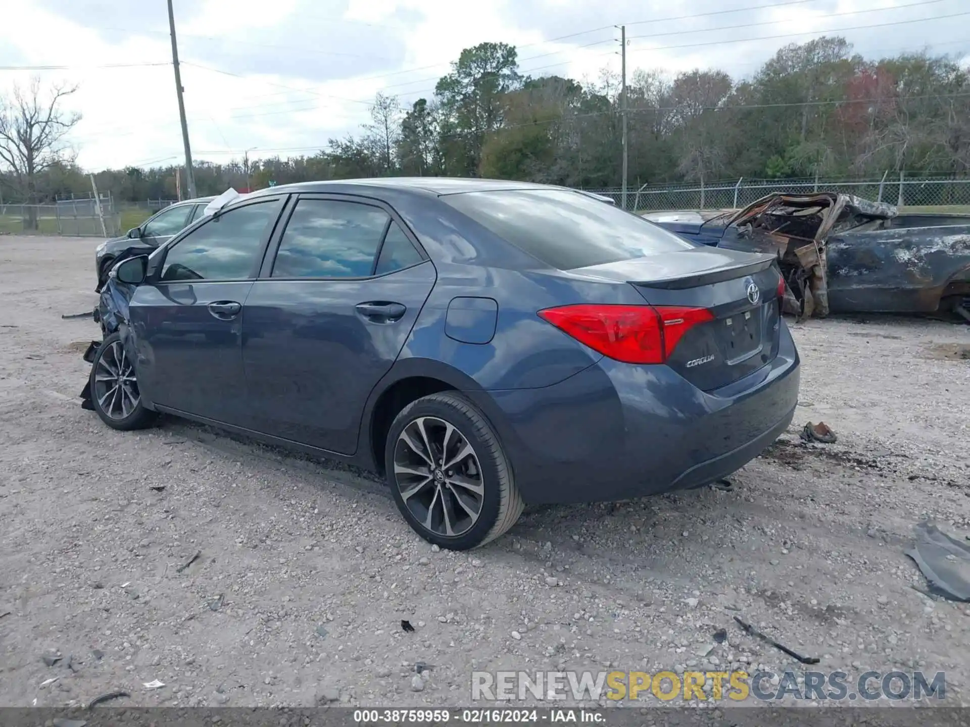 3 Photograph of a damaged car 5YFBURHE3KP884123 TOYOTA COROLLA 2019