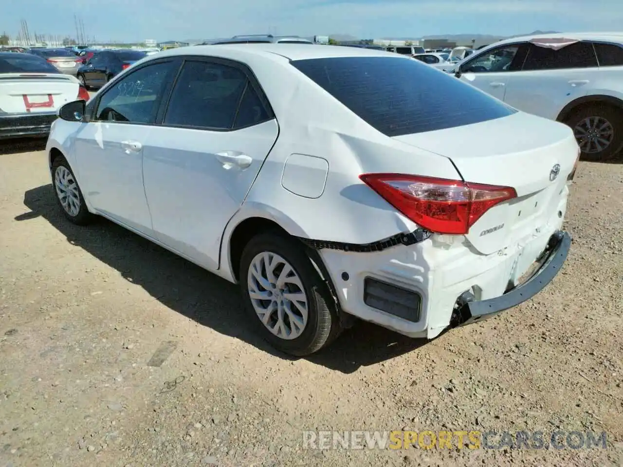 3 Фотография поврежденного автомобиля 5YFBURHE3KP884591 TOYOTA COROLLA 2019