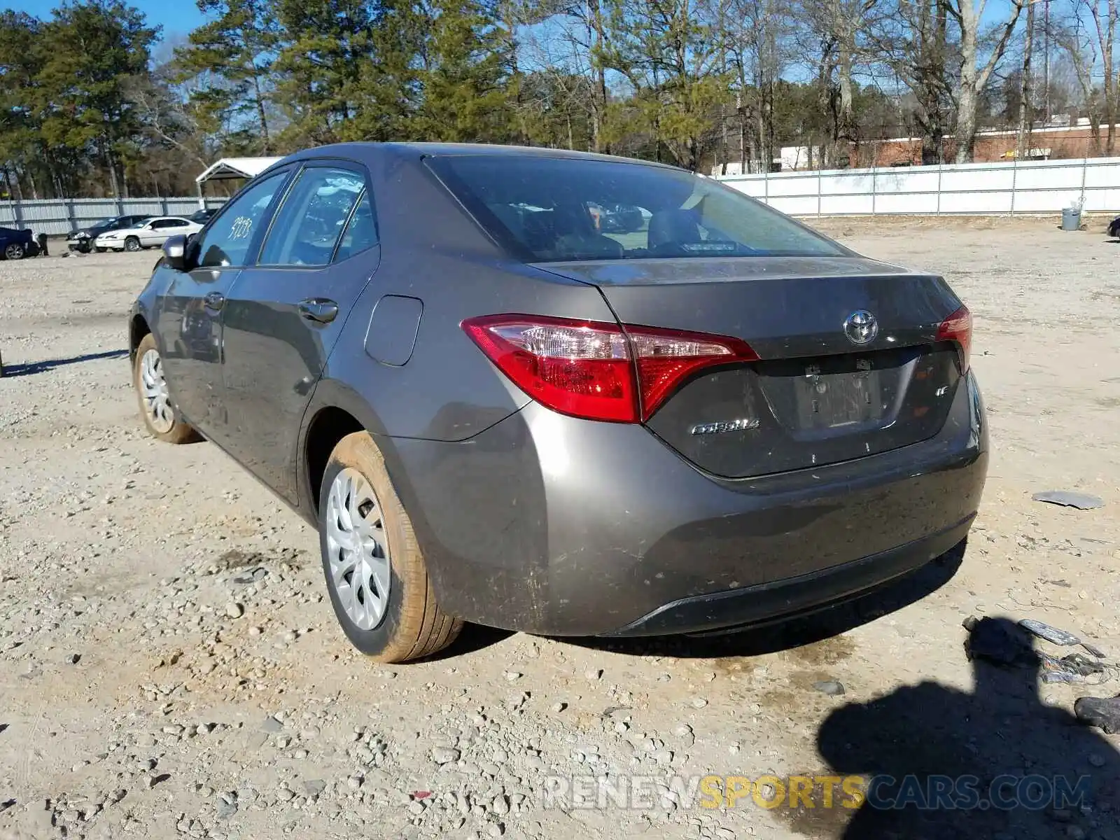 3 Photograph of a damaged car 5YFBURHE3KP884946 TOYOTA COROLLA 2019