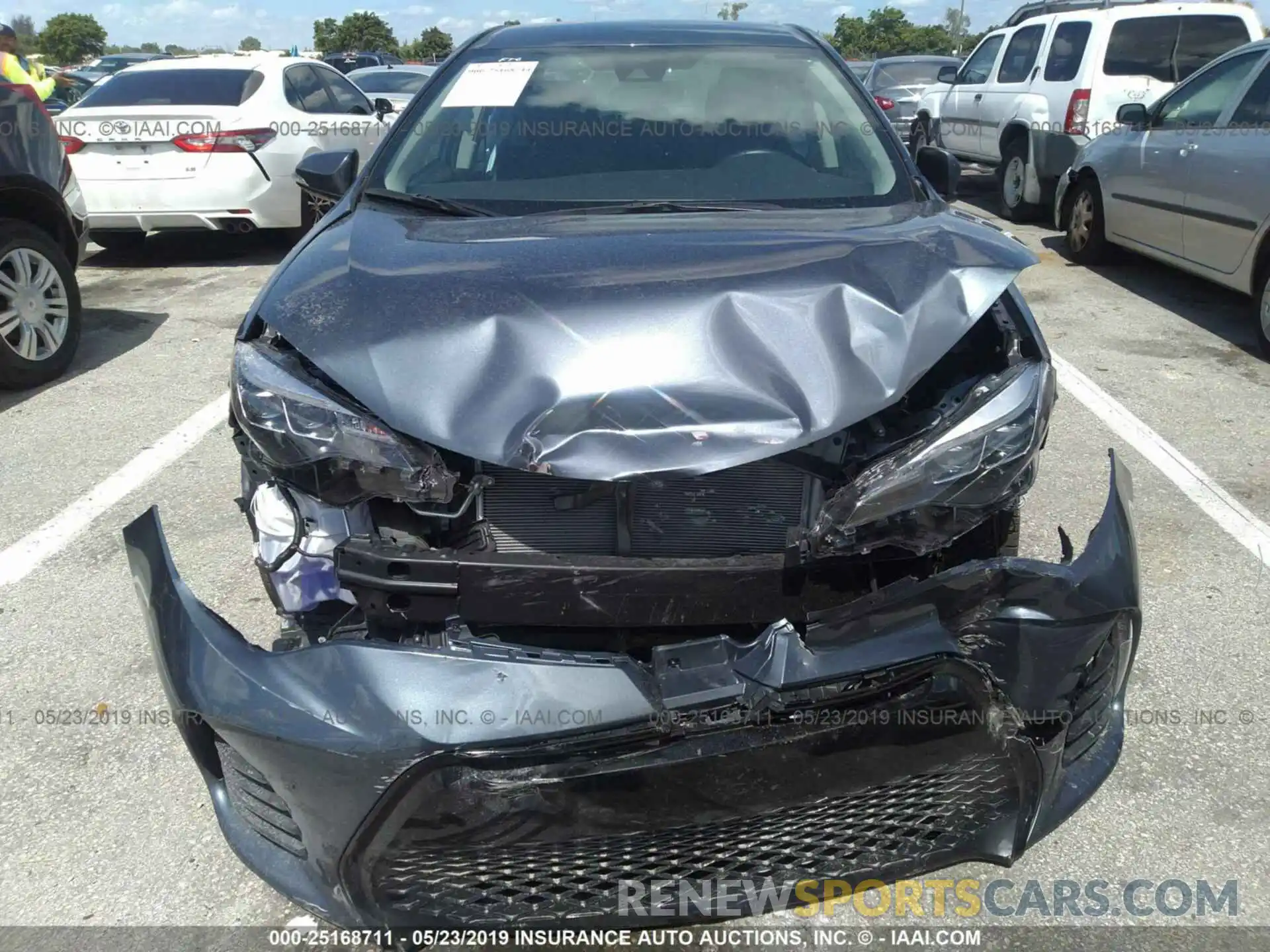 6 Photograph of a damaged car 5YFBURHE3KP885367 TOYOTA COROLLA 2019