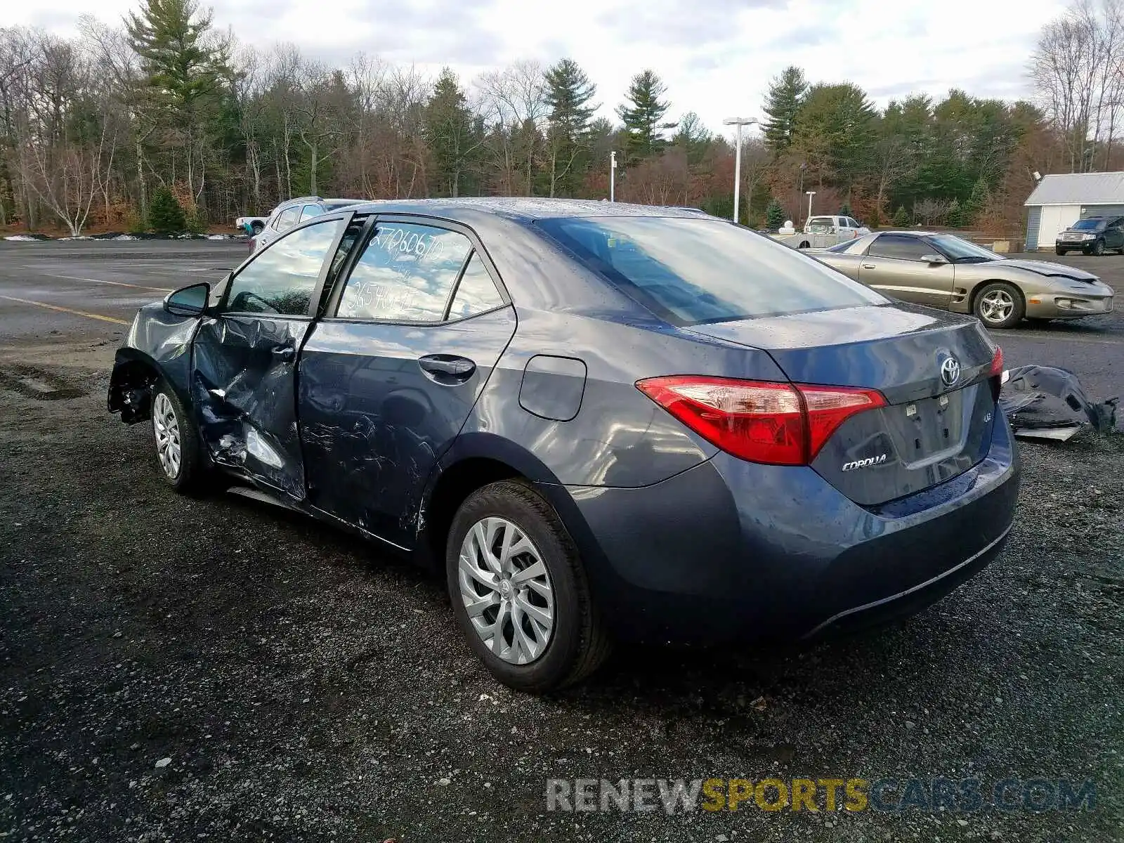 3 Photograph of a damaged car 5YFBURHE3KP886051 TOYOTA COROLLA 2019