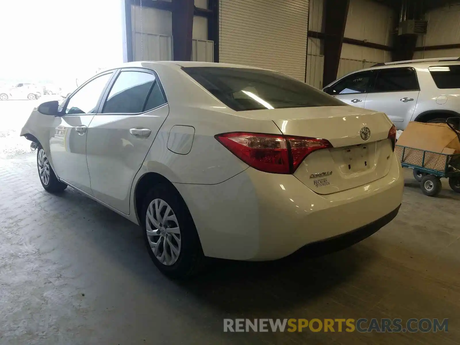 3 Photograph of a damaged car 5YFBURHE3KP886096 TOYOTA COROLLA 2019