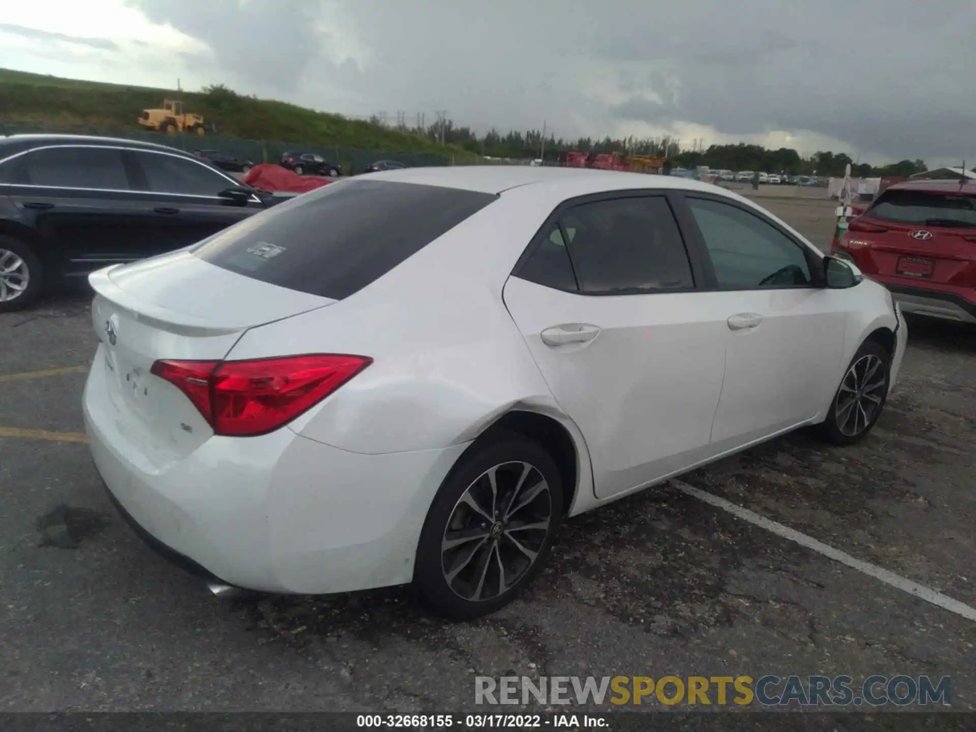 4 Photograph of a damaged car 5YFBURHE3KP886146 TOYOTA COROLLA 2019