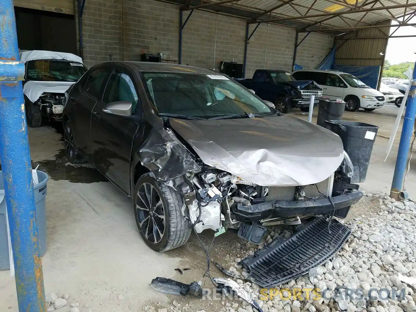 1 Photograph of a damaged car 5YFBURHE3KP886745 TOYOTA COROLLA 2019